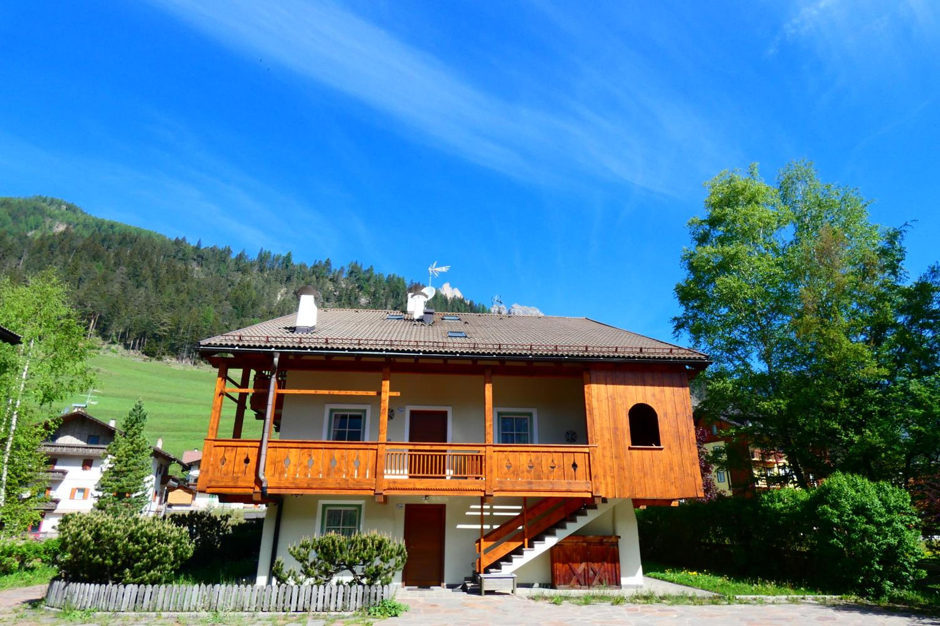 Casa El Tobià view 2