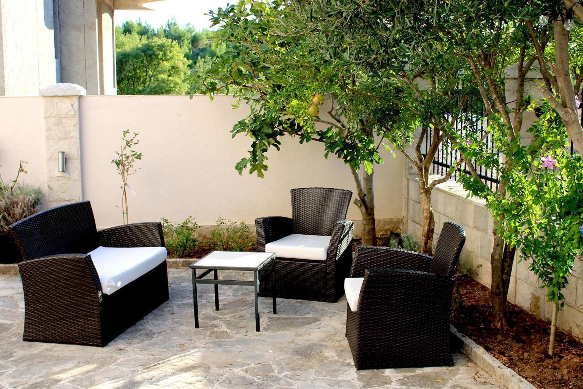Luxury Apartment Goja with private pool and Jacuzzi near Dubrovnik