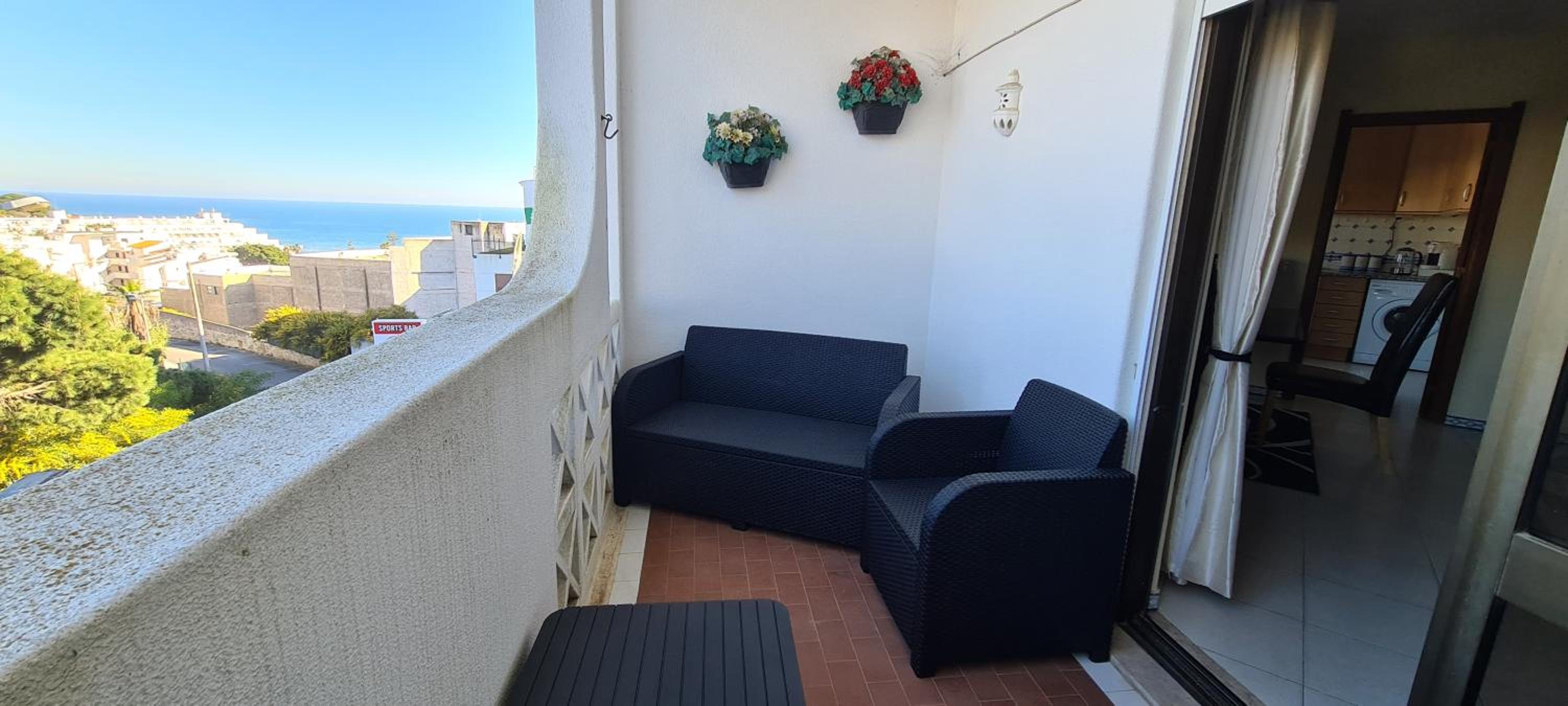 401 - 2 bedroom Apartment - Oura - Sea View view 3