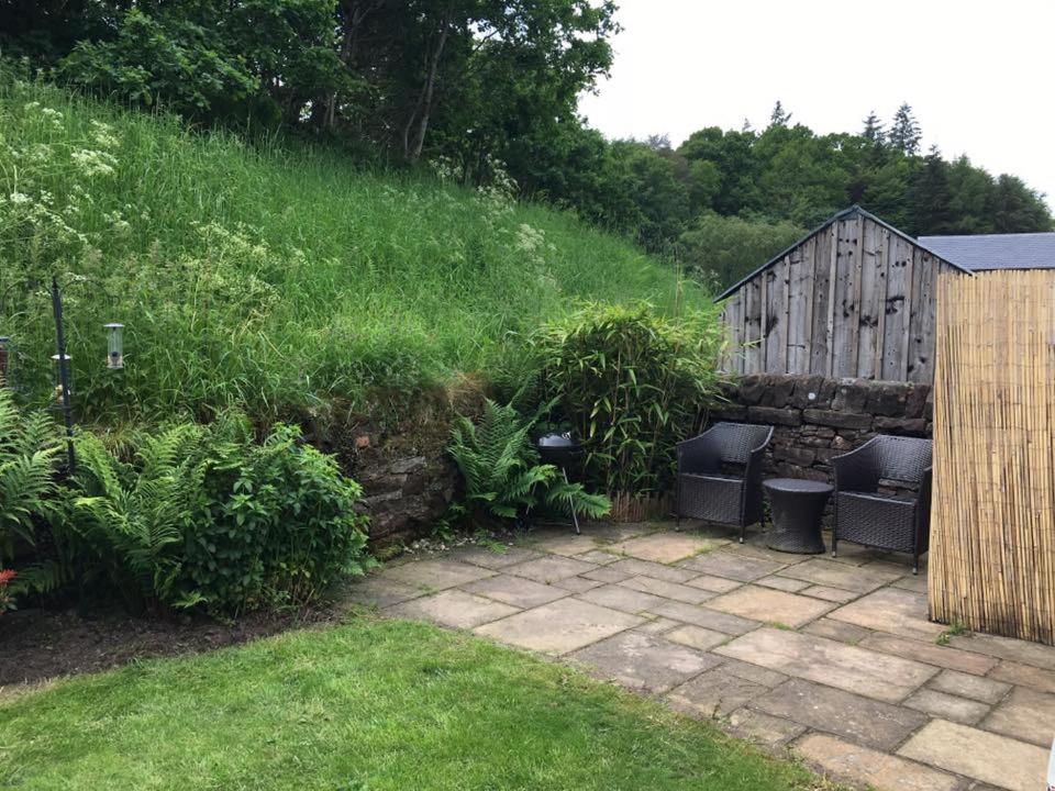 Boggle Dyke Cottage view 5