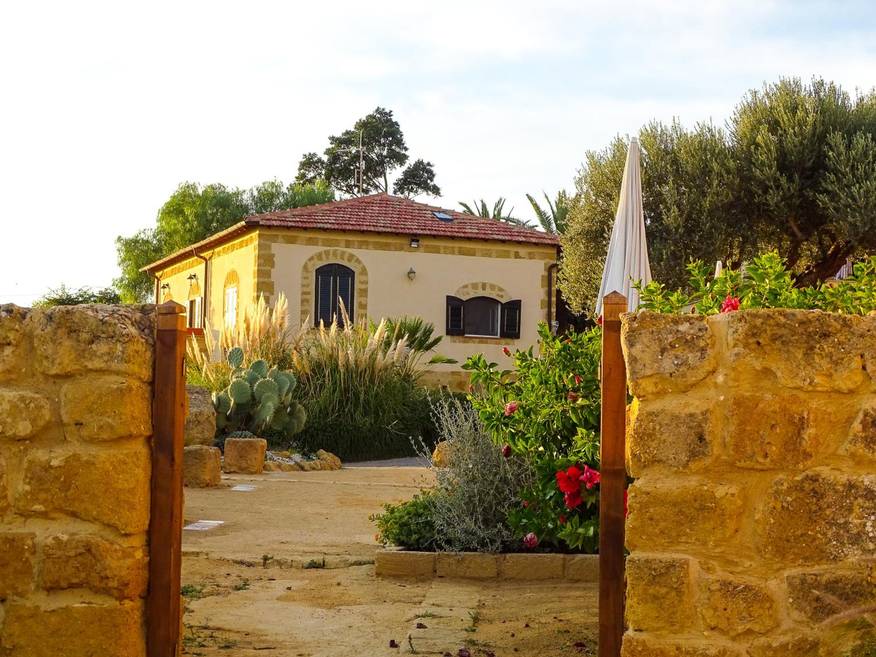 Villa La Lumia B&B Suites & Apartments