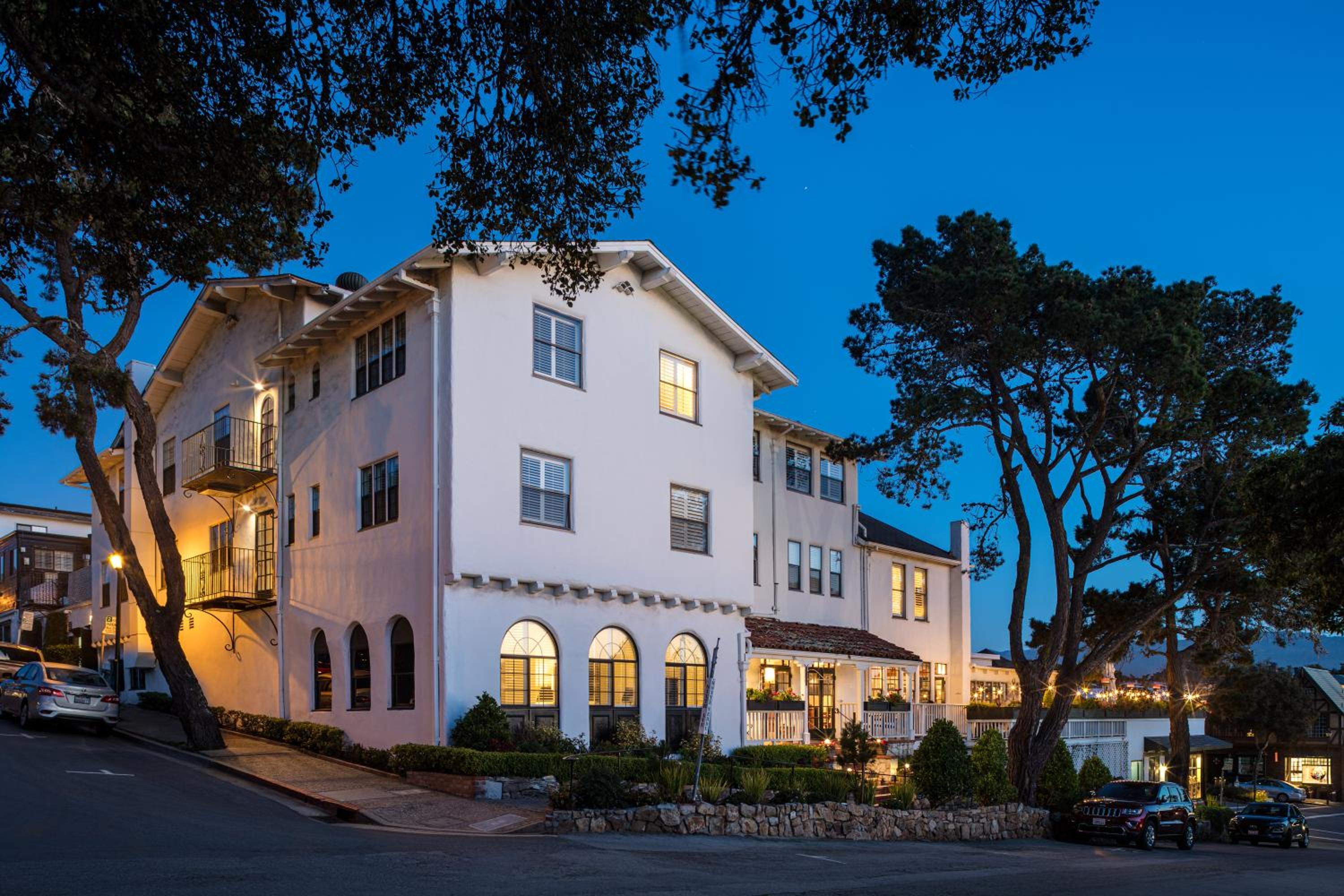 Monterey Vacations - Pine Inn - Carmel - Property Image 1