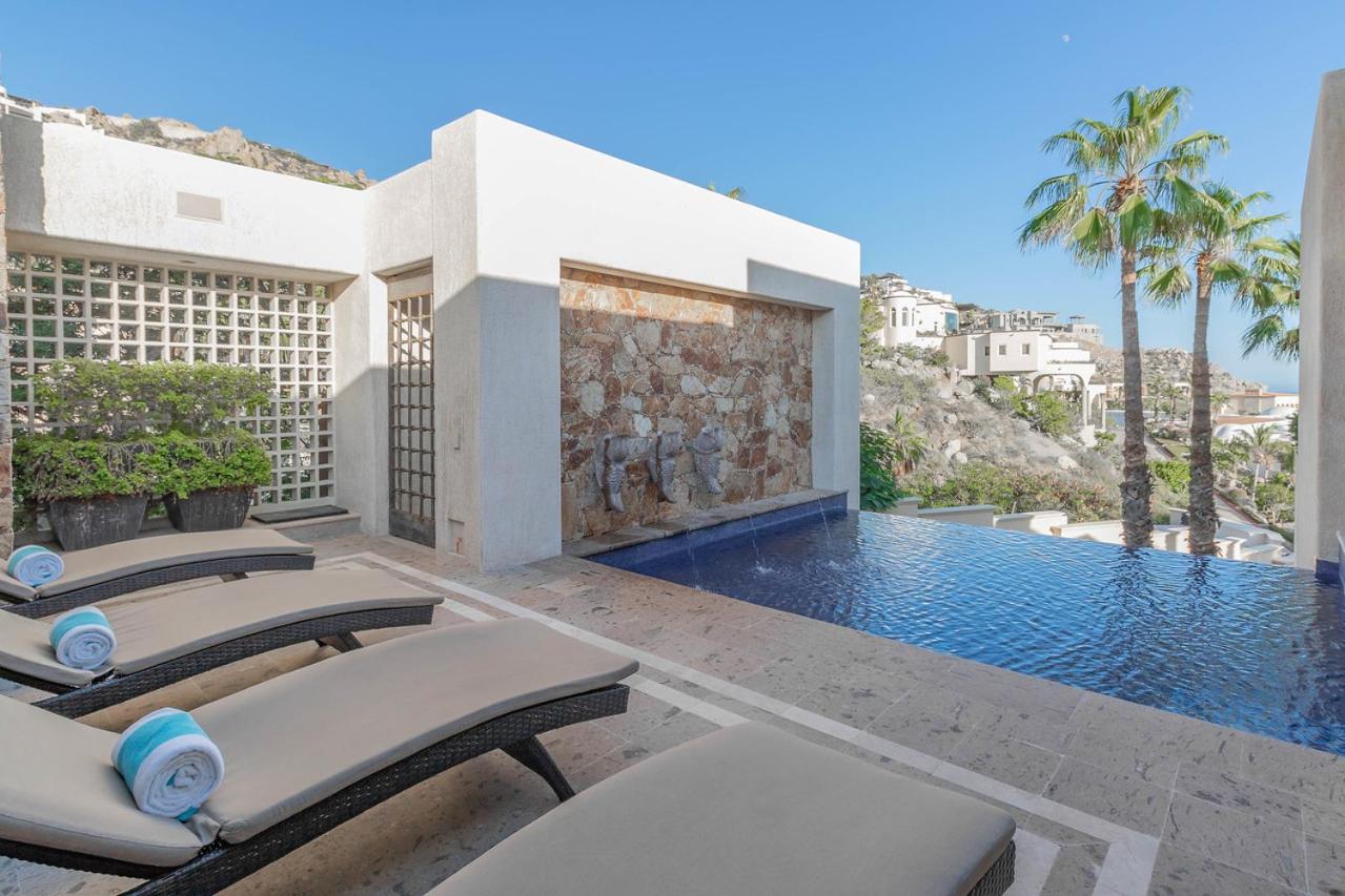 Contemporary Villa with 2 Pools, Walking Distance to Beach and Butler Included view 5