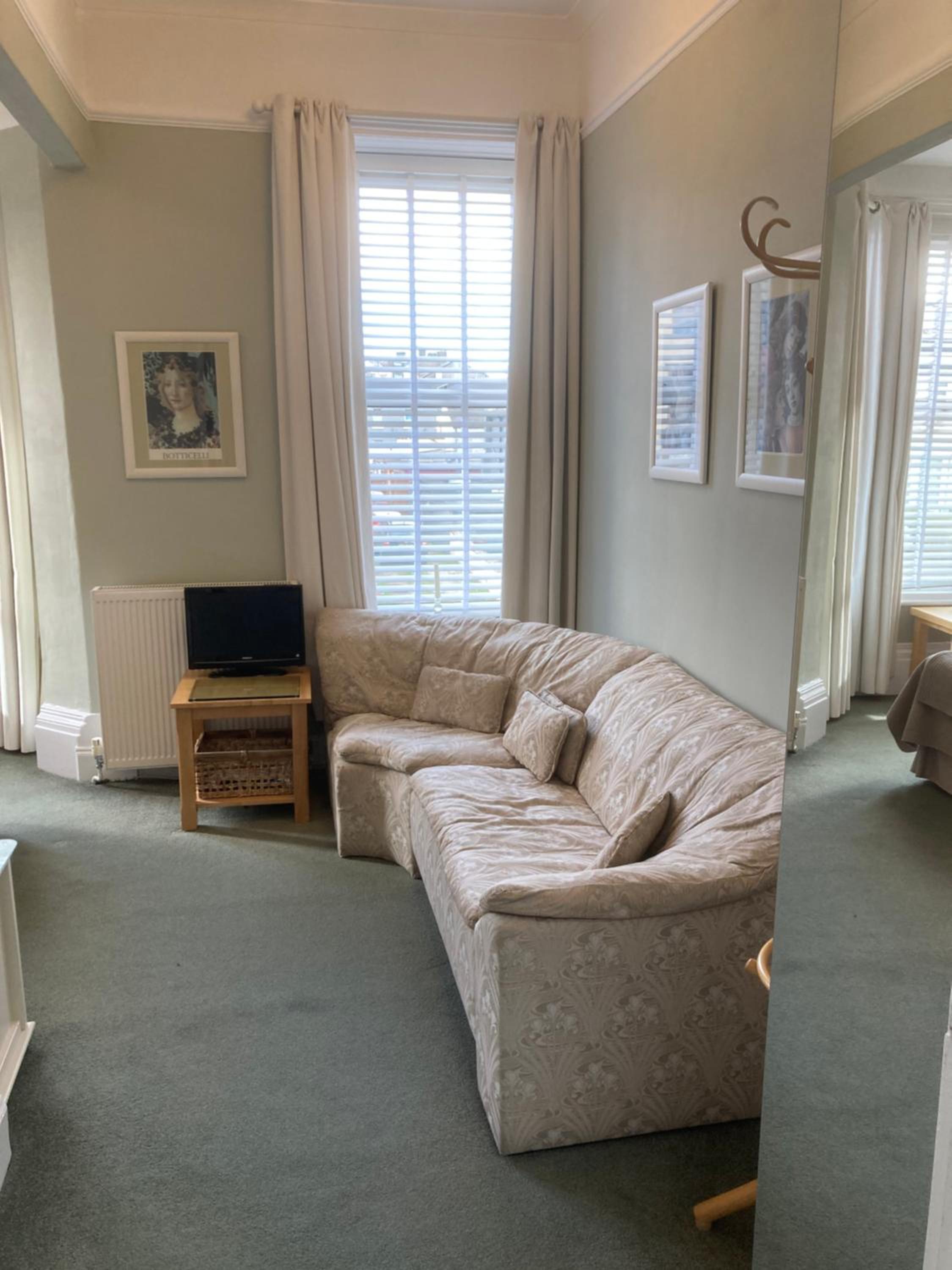 Southport Vacations - The Norwood Guest House - Property Image 9