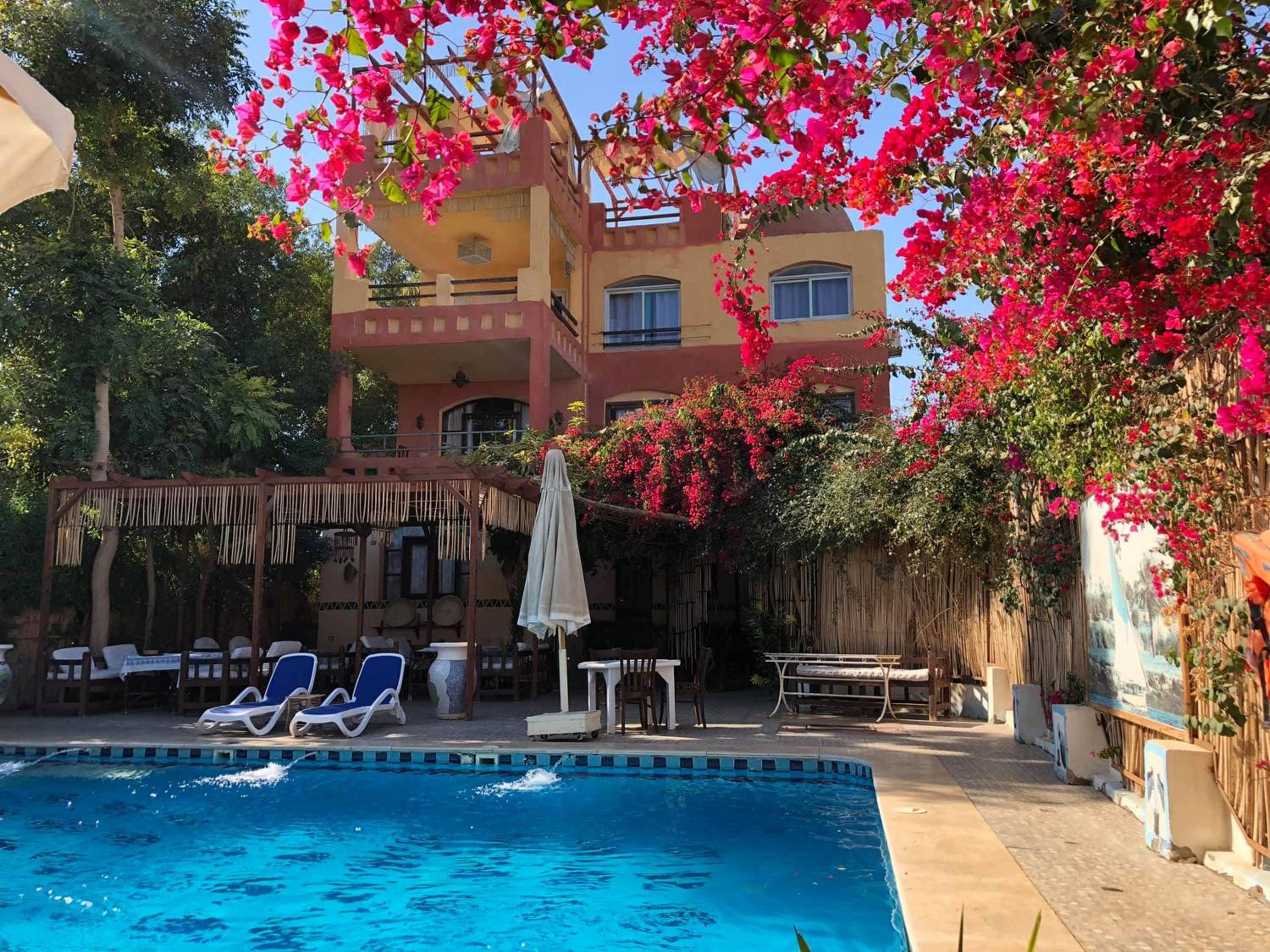 Nile Compound
