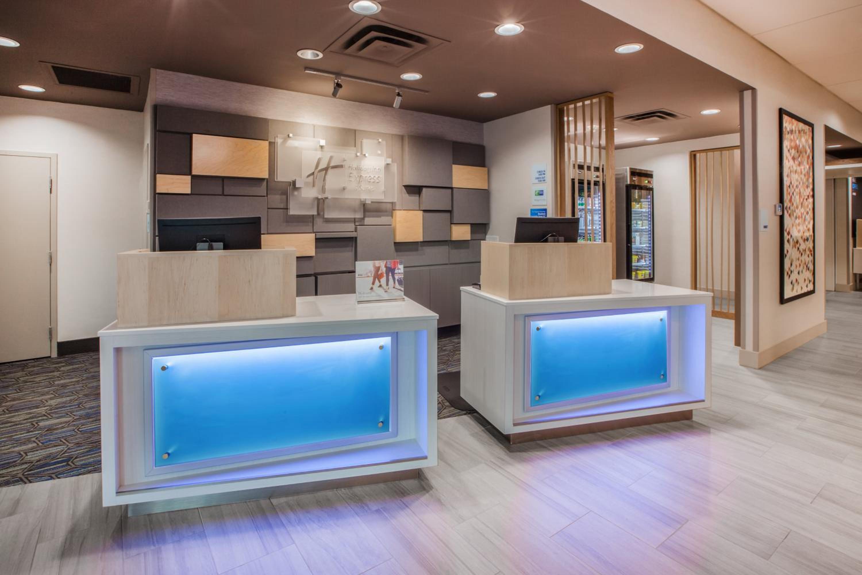 Watertown Vacations - Holiday Inn Express  Suites - Watertown, an IHG Hotel - Property Image 3
