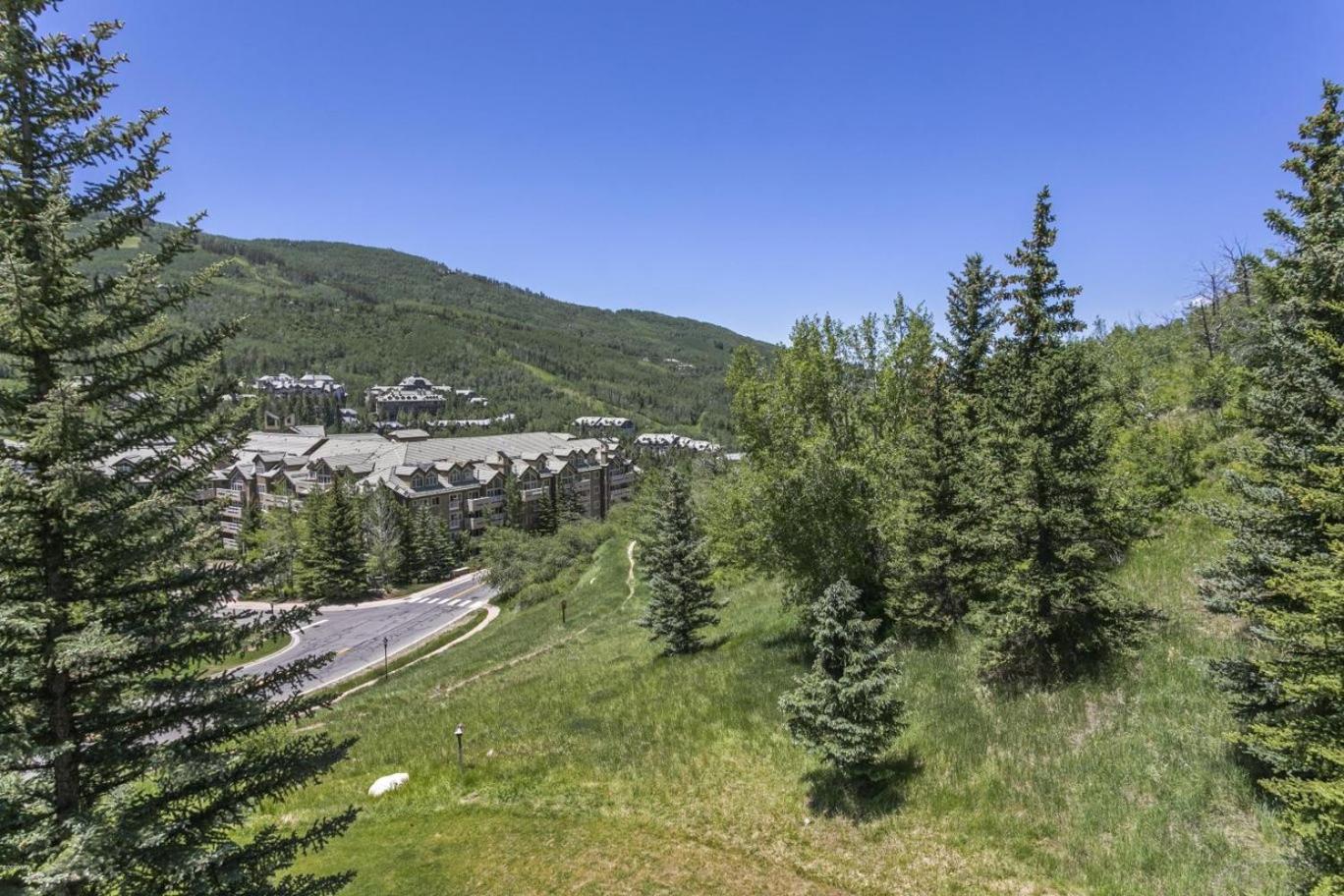 326 Kiva Condo access to Ski in Out
