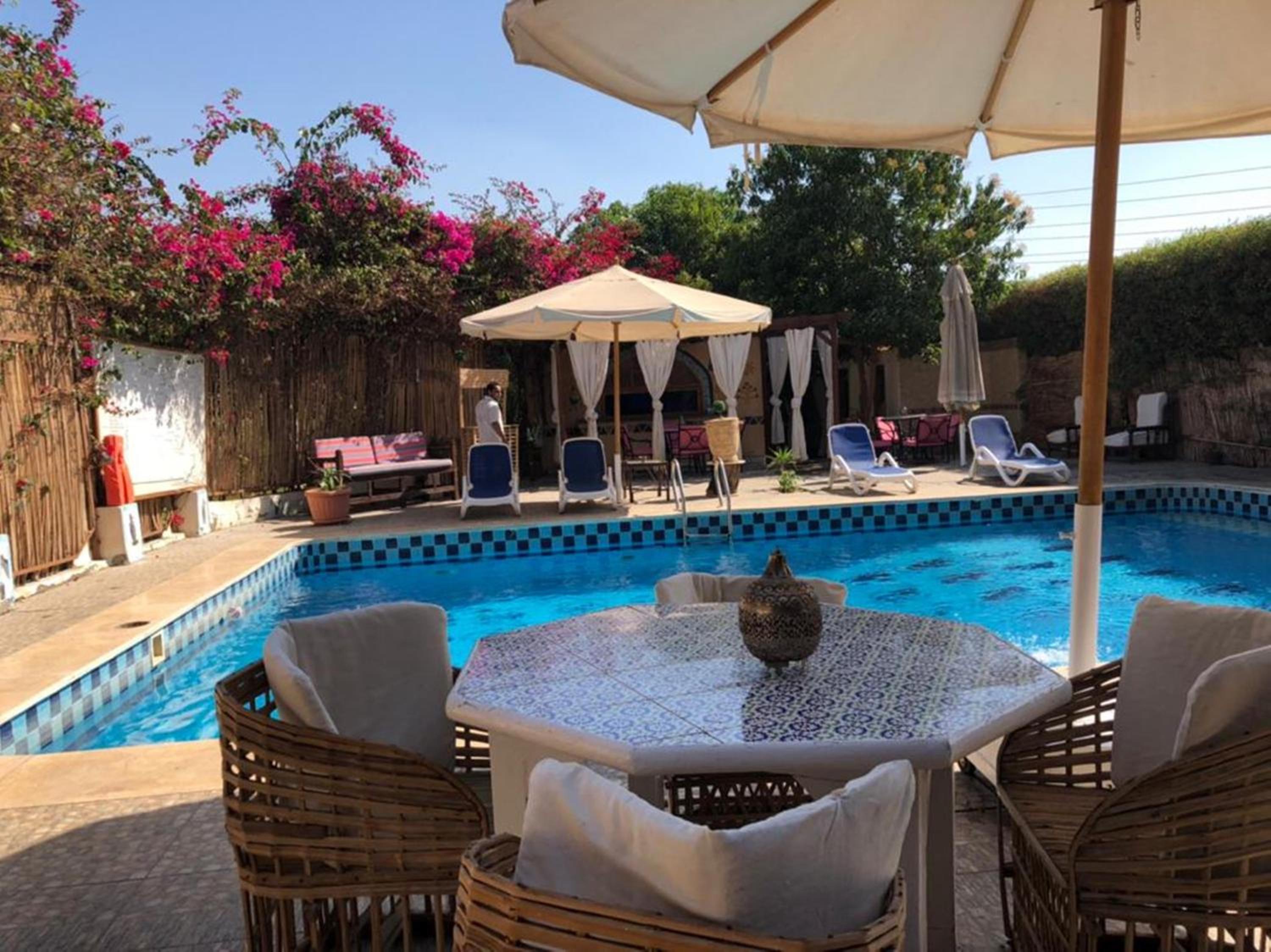 Nile Compound