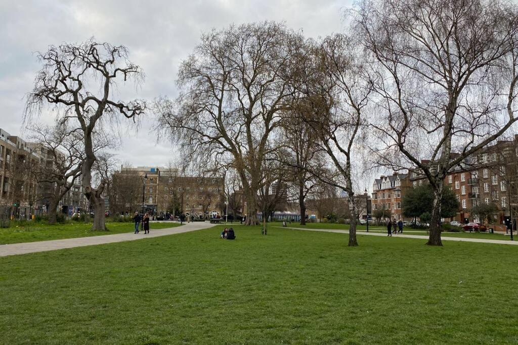 Two Bedroom Garden Flat in Zone 2 London