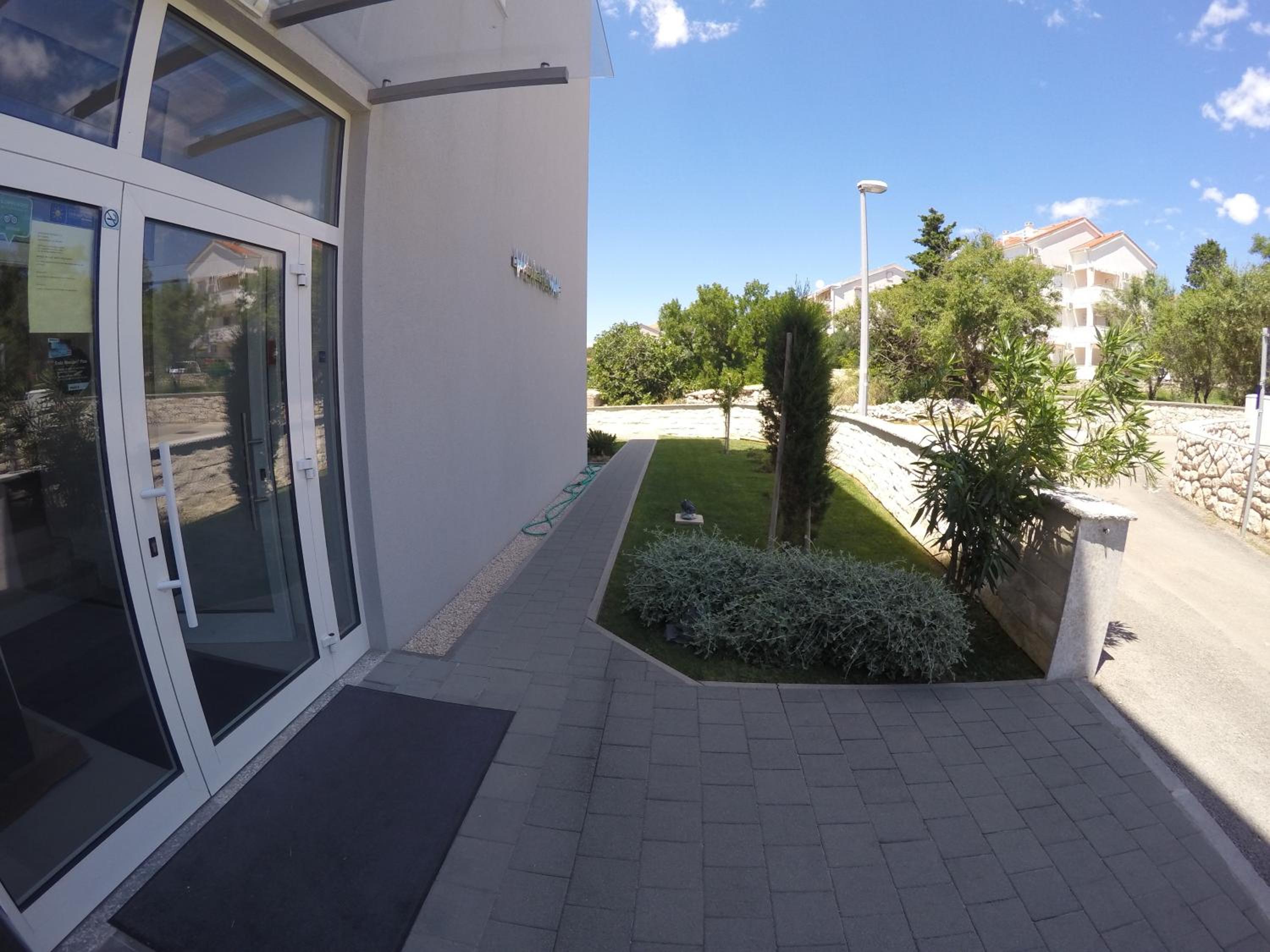 Photo 46