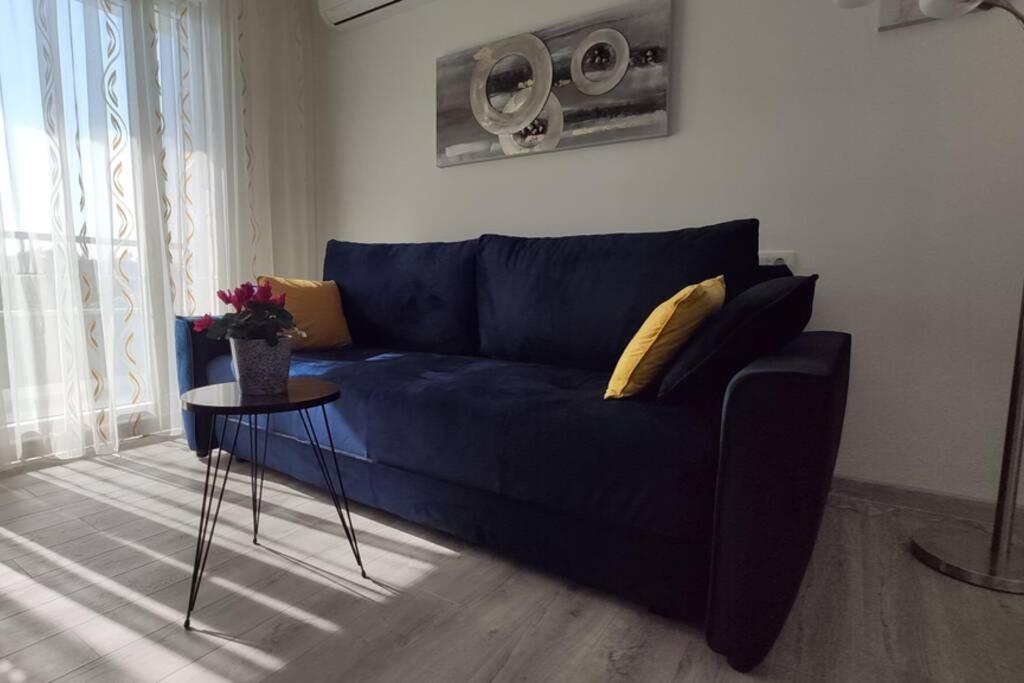 Apartment Pape view 5