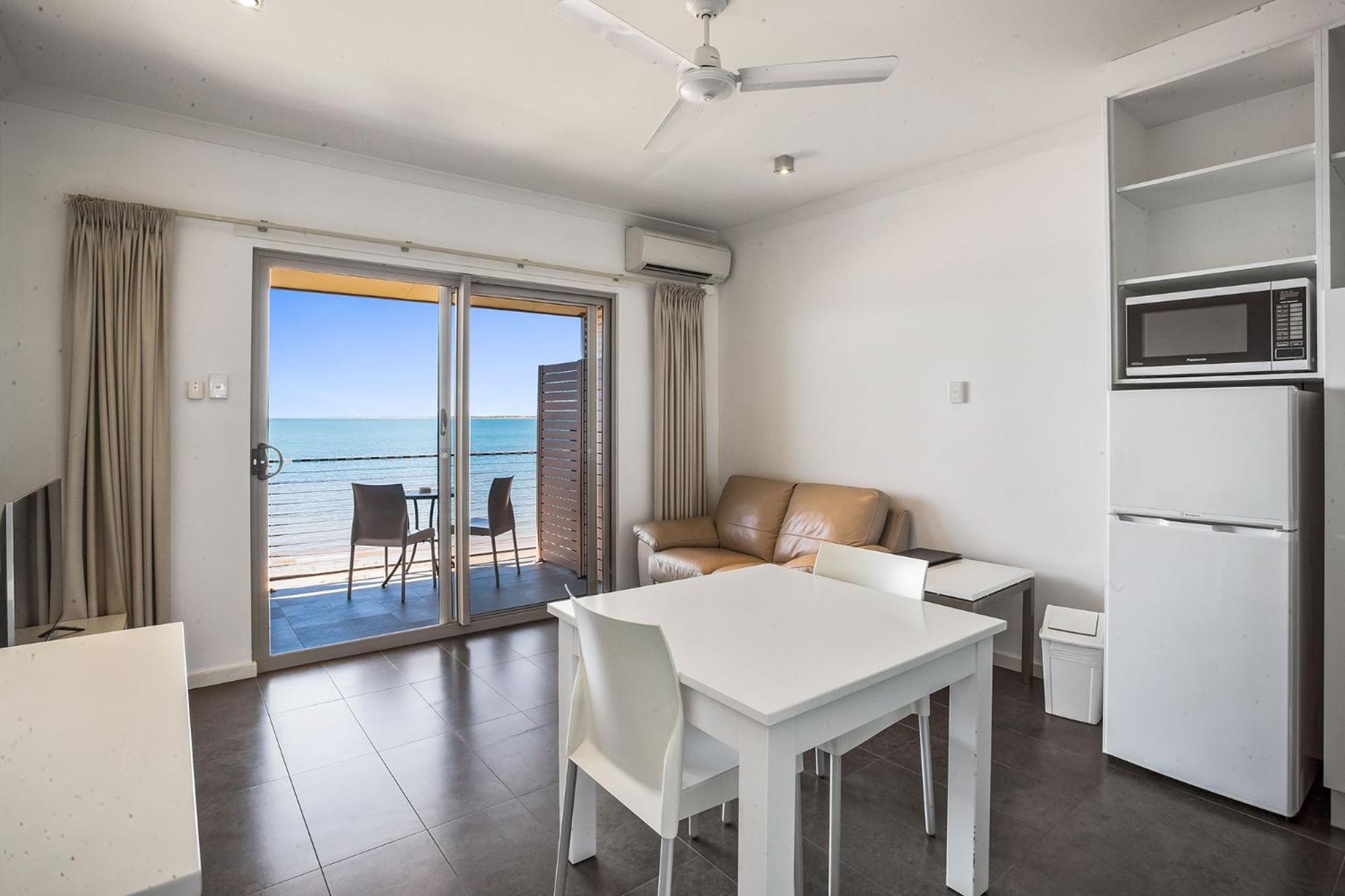Onslow Beach Resort