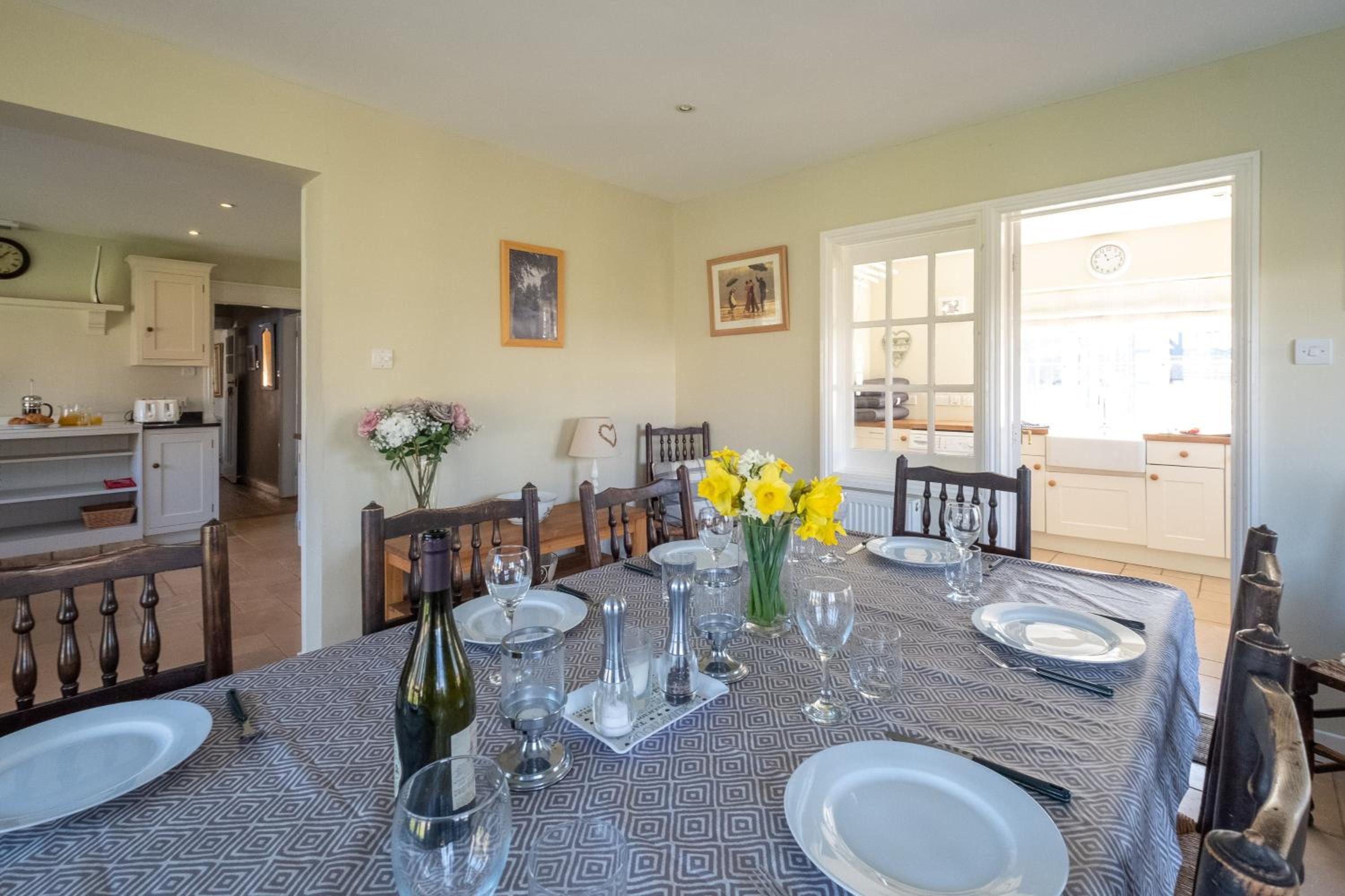 6 Lakeside Avenue view 5