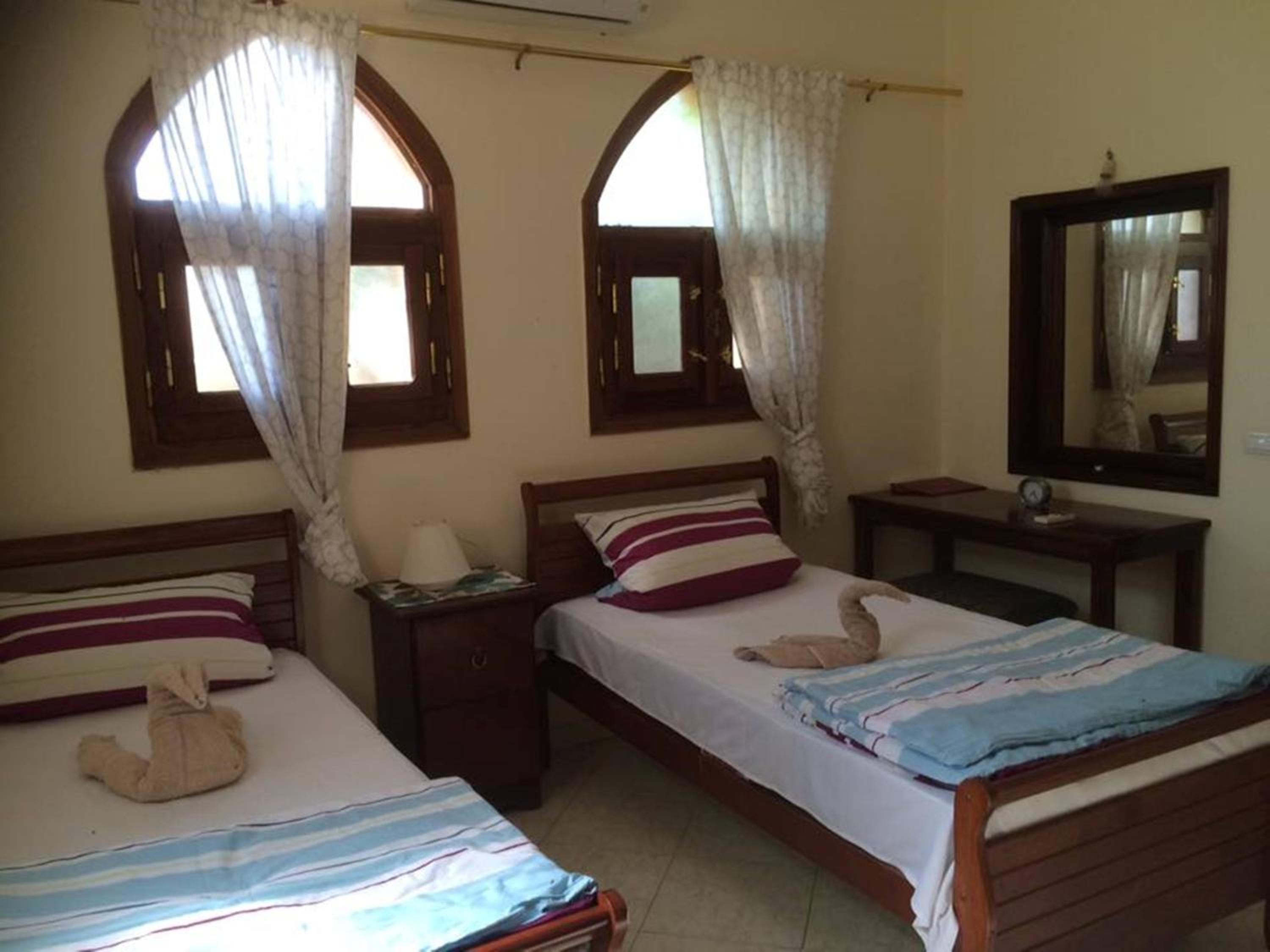 Nile Compound