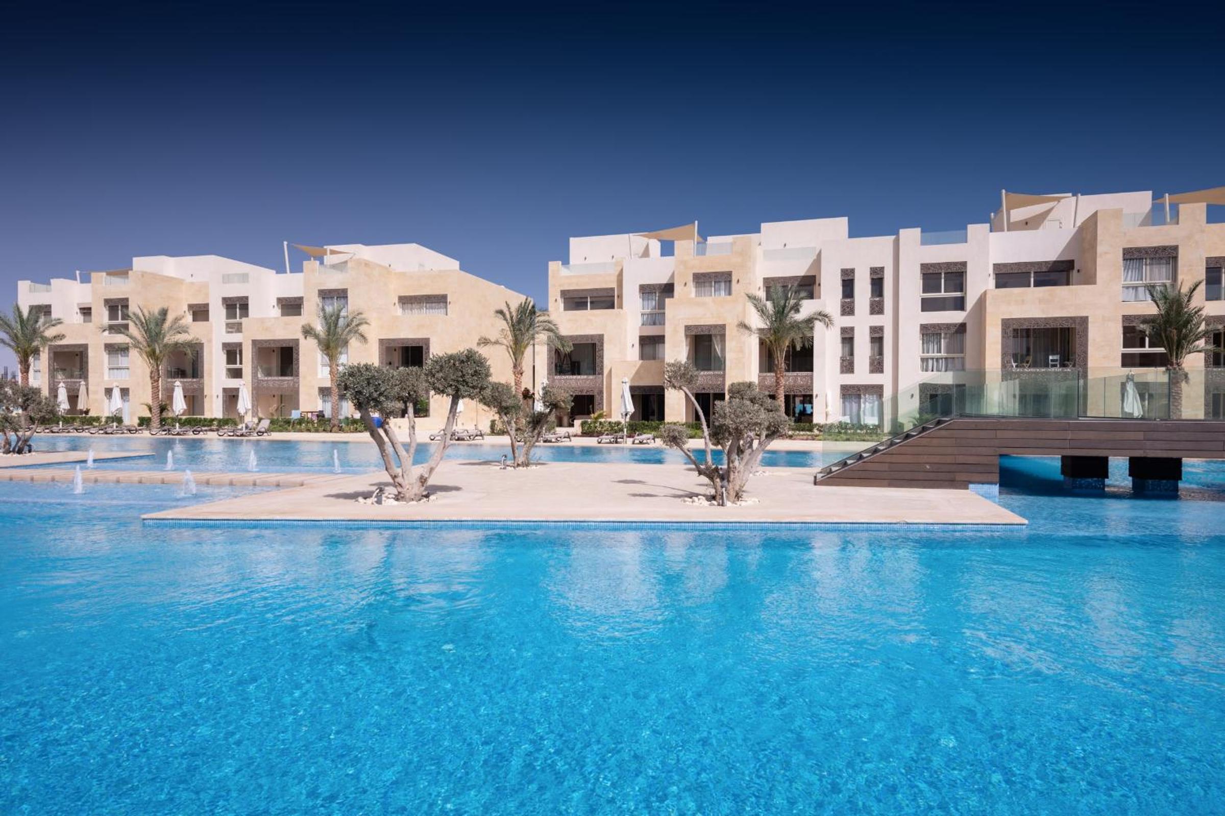 Earthy & Tranquil 1 BDR Mangroovy Free Pool & Beach Access