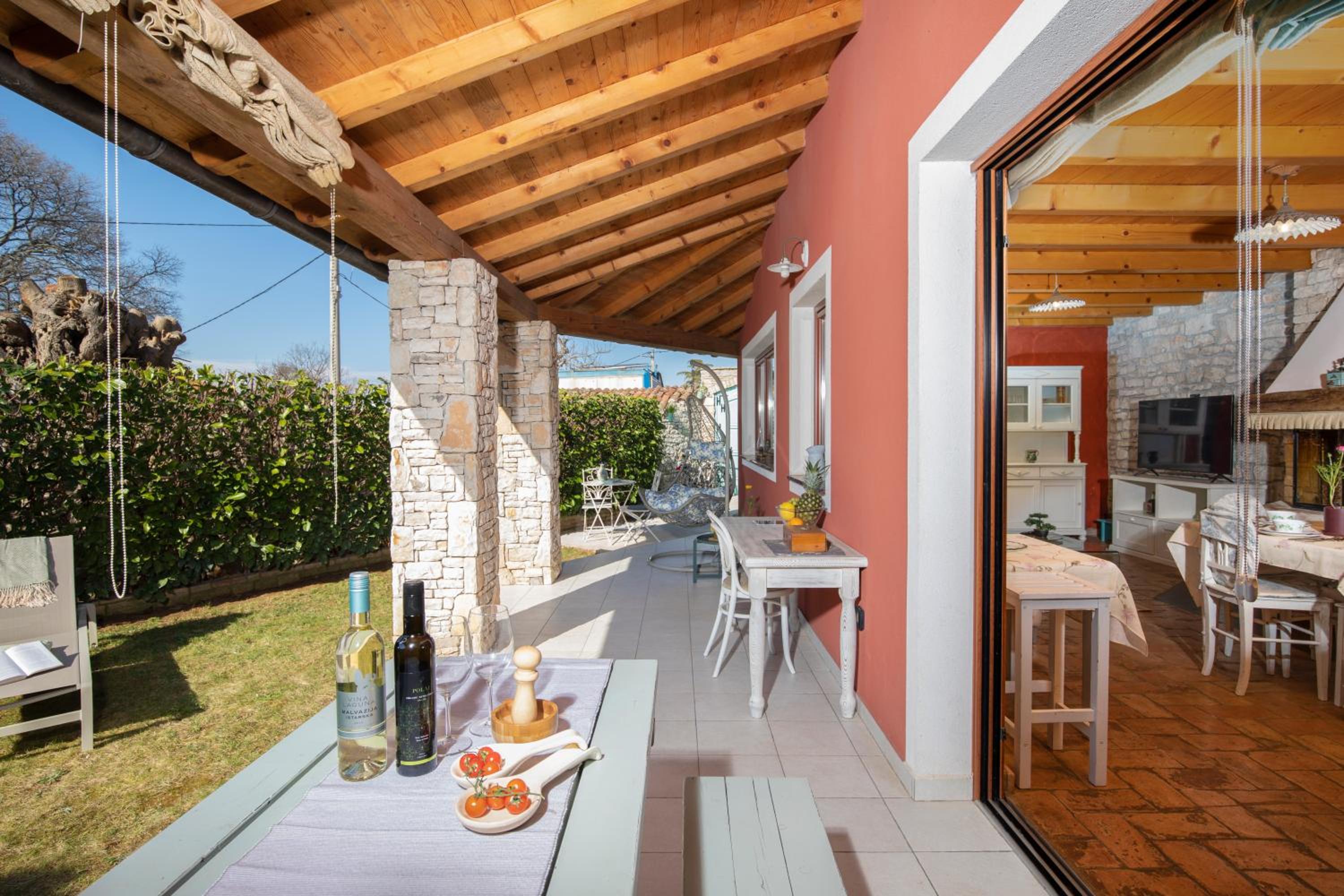 PoIai Stonehouse with Jacuzzi view 5