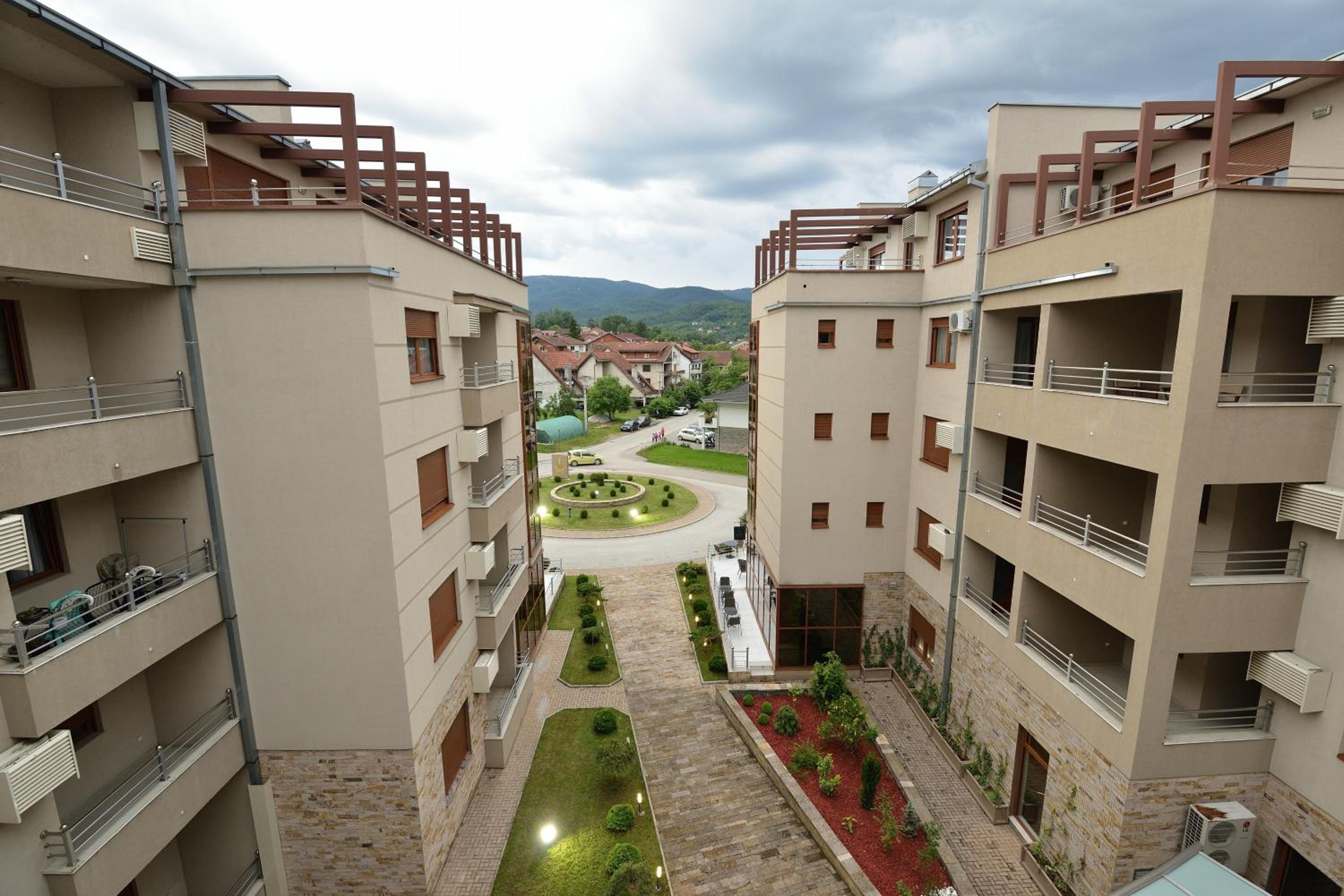 Photo 9
