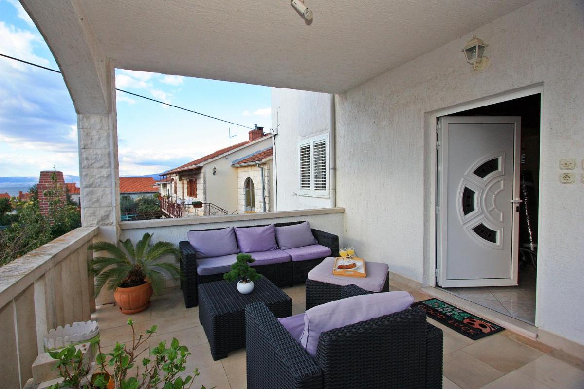 Apartment Petra view 2