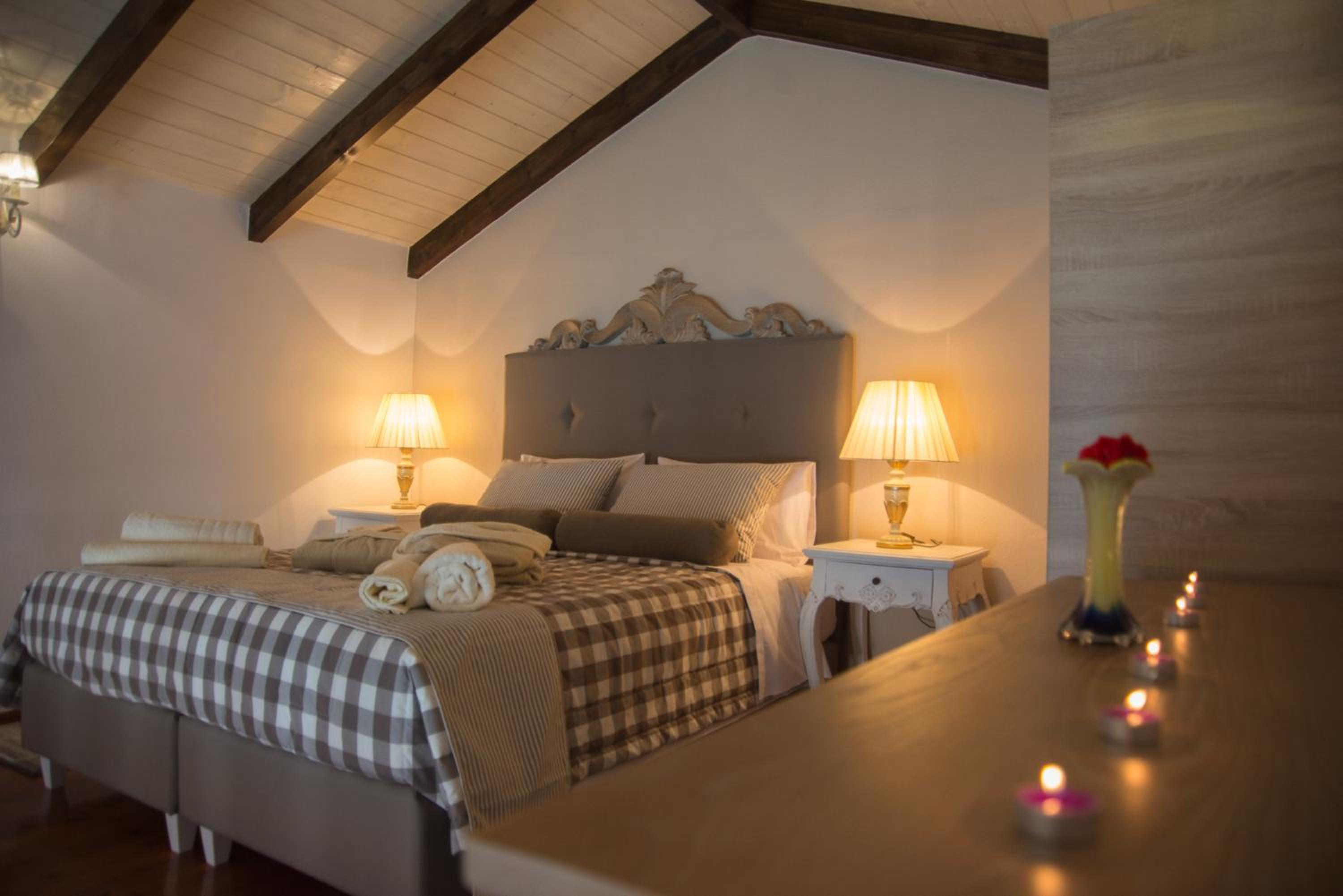 Porto Enetiko Suites