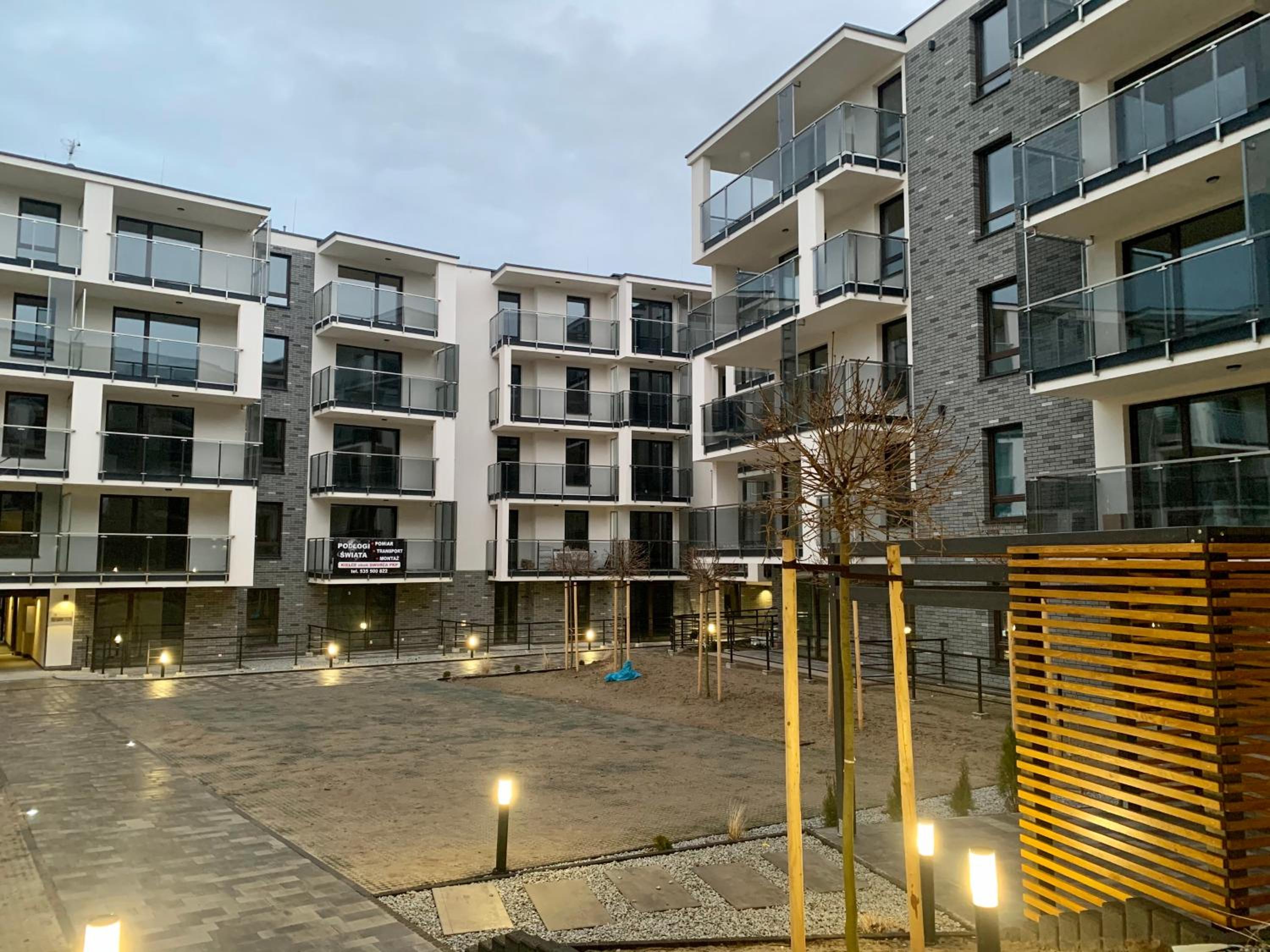 Loft Klonowa - Apartament z garażem