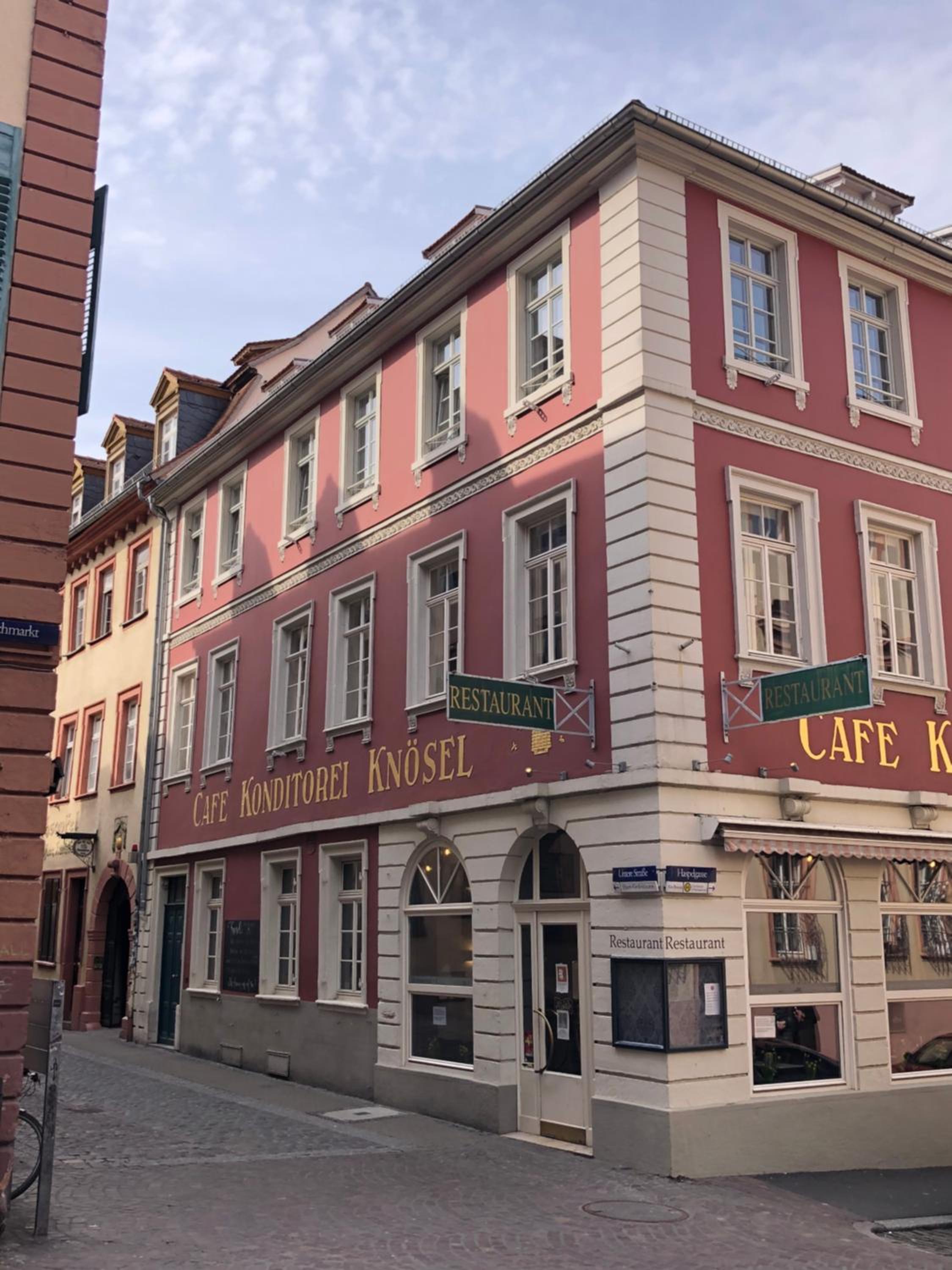 Café & Hotel Knösel