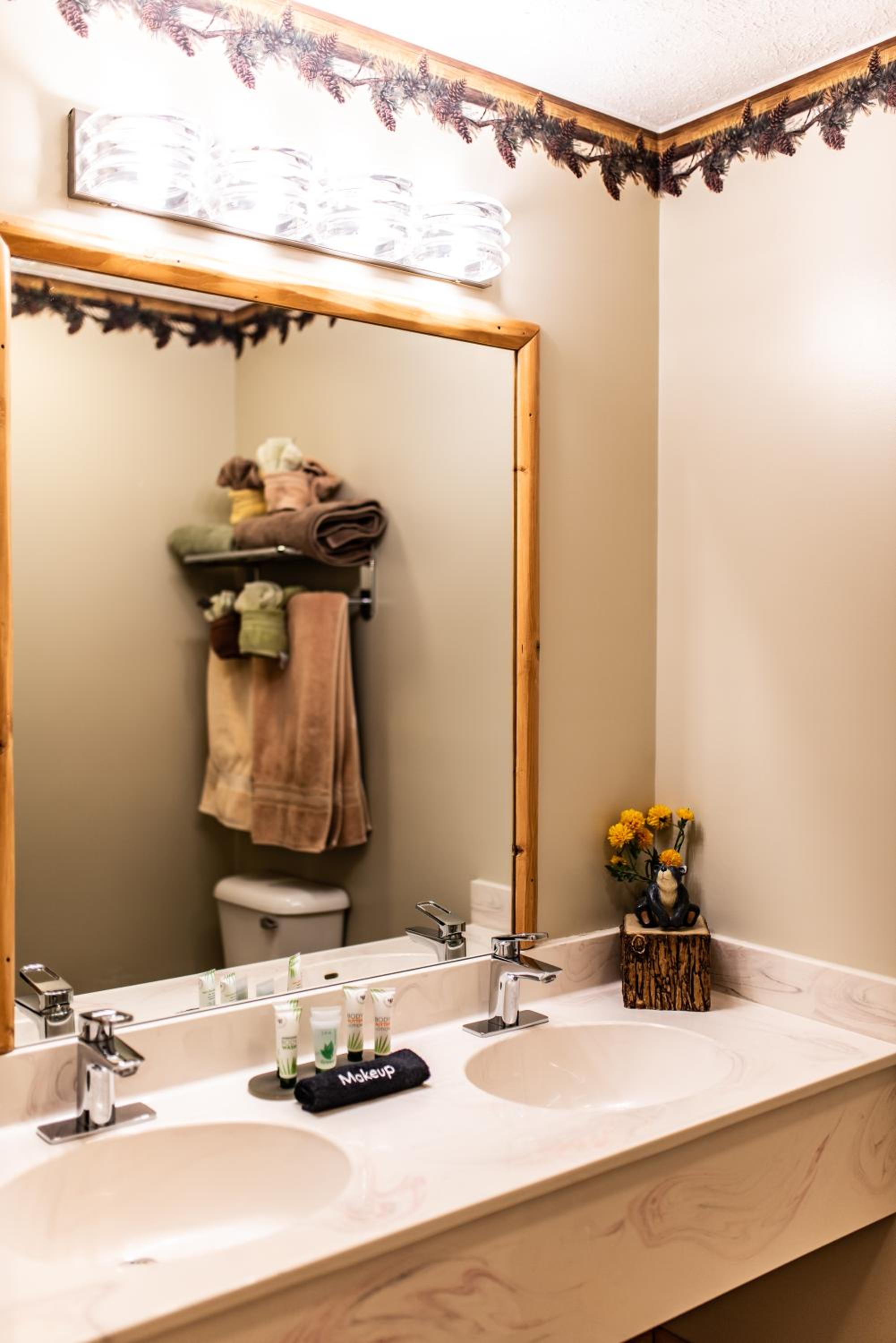 Gateway Inn and Suites