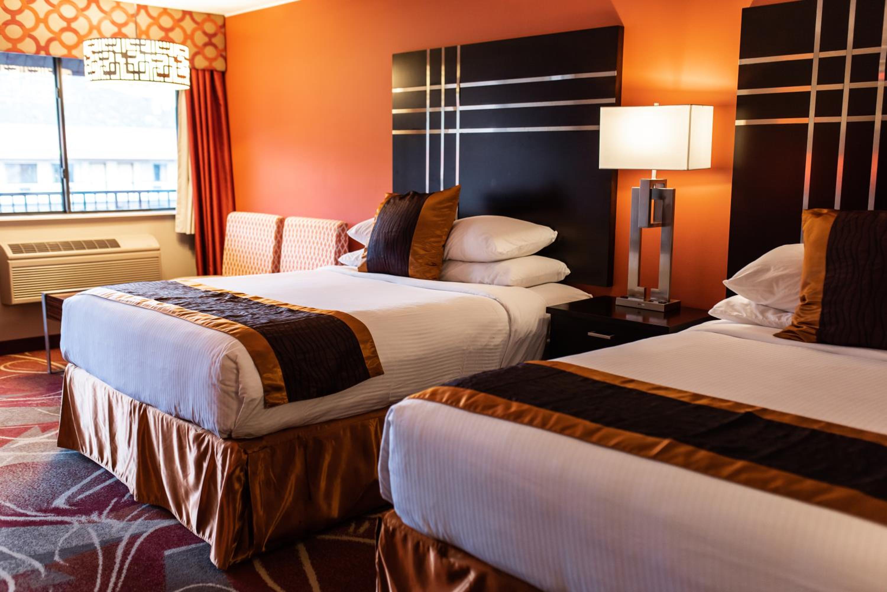 Gateway Inn and Suites