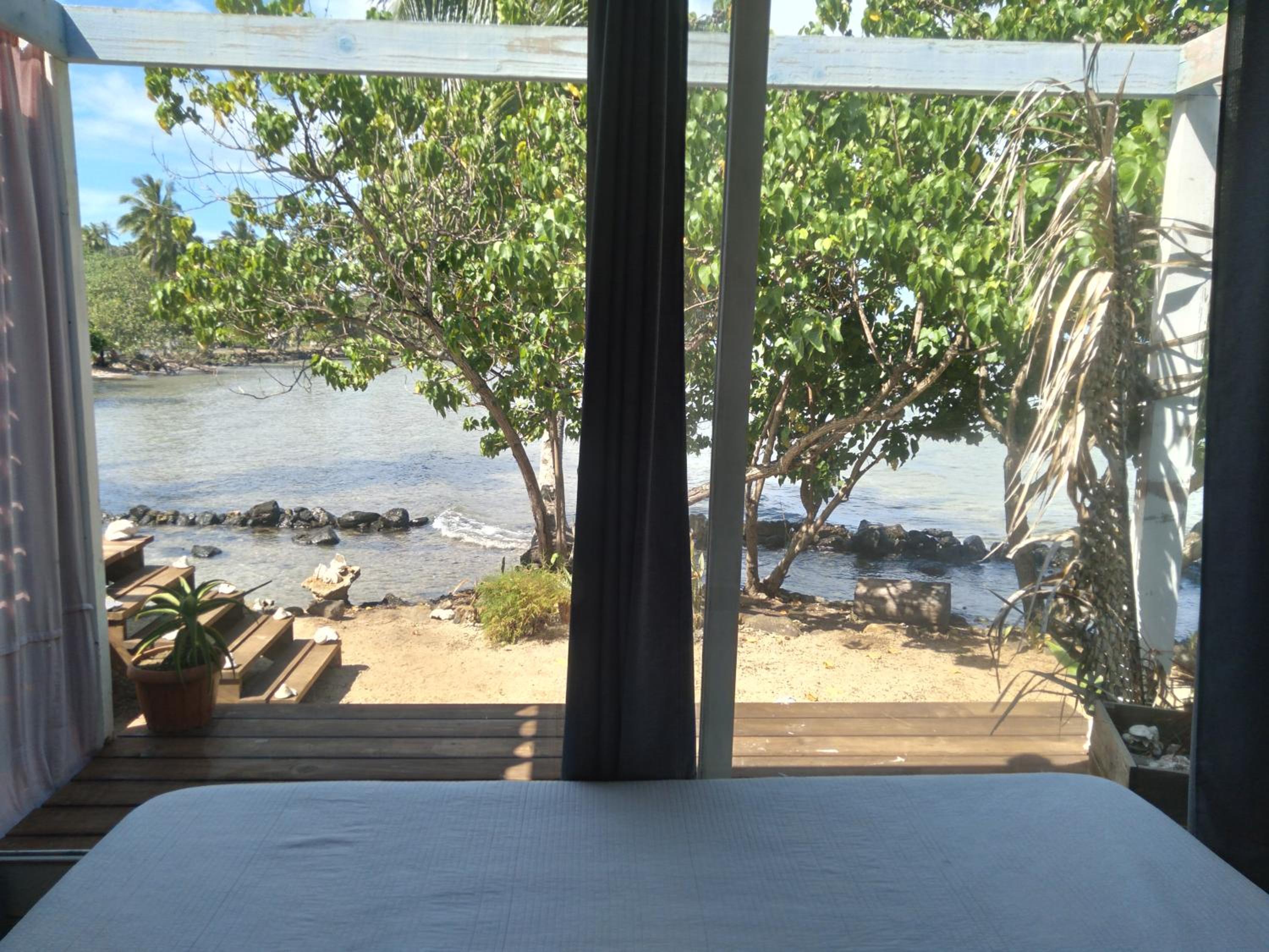 Bungalow les pieds ds l eau, La Maison Bleue