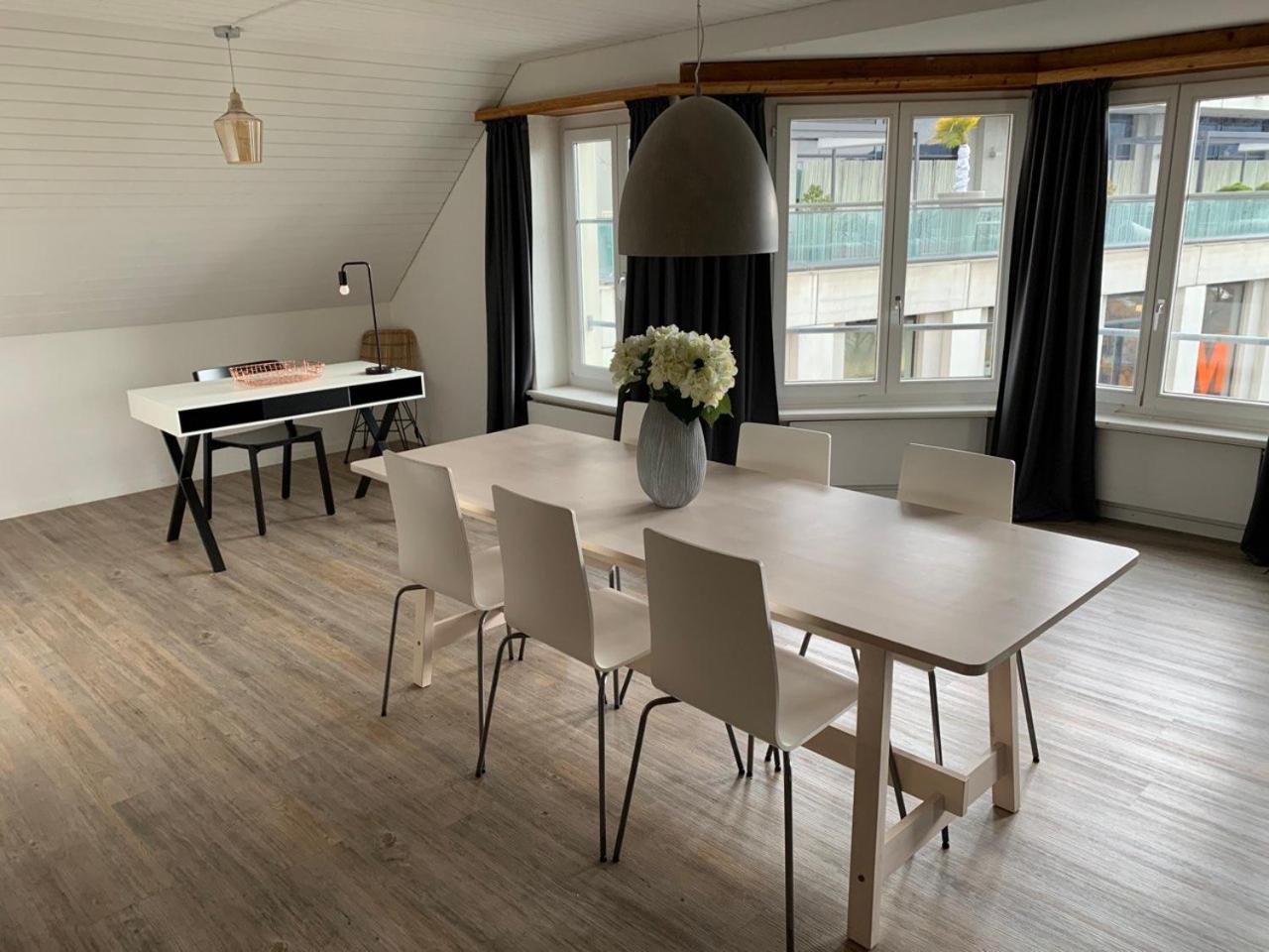 Löwenplatz Apartment near Station by Airhome