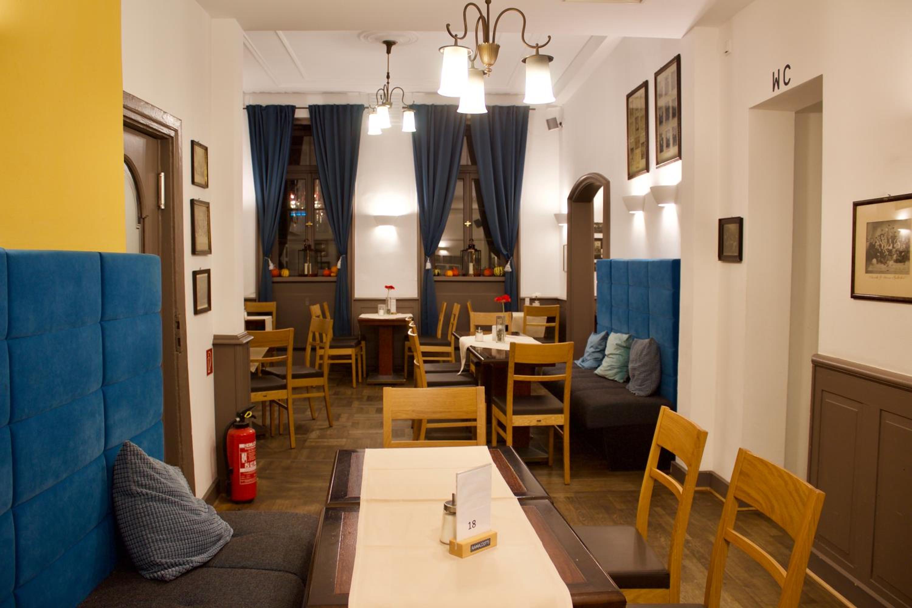 Café & Hotel Knösel