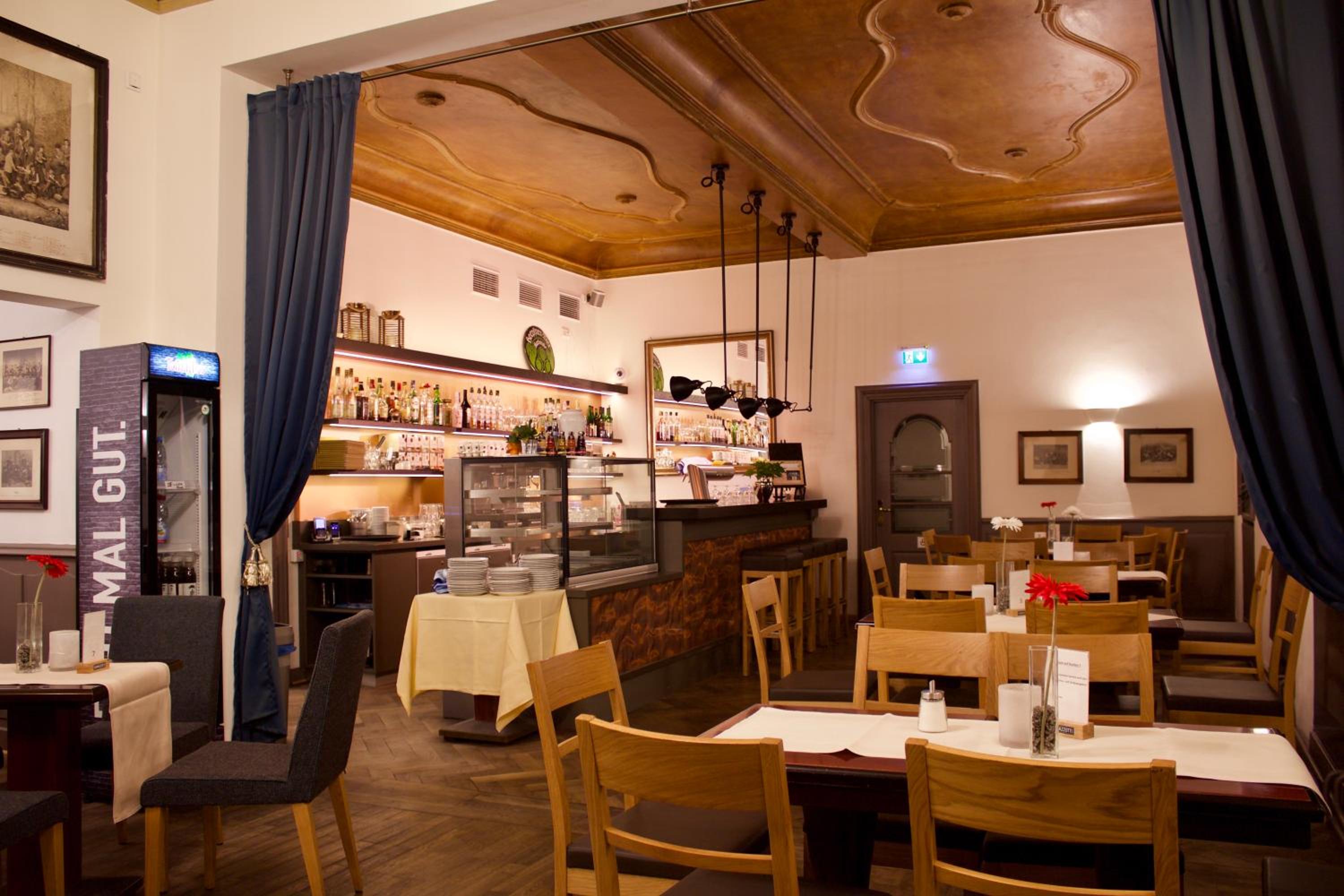 Café & Hotel Knösel