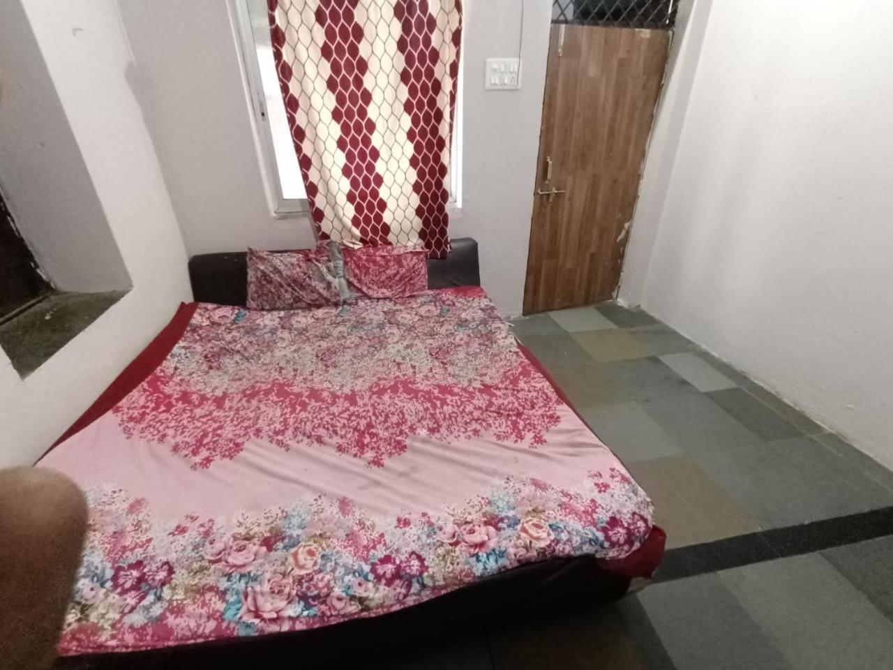 Sharma Homestay Harkiyakhal view 2
