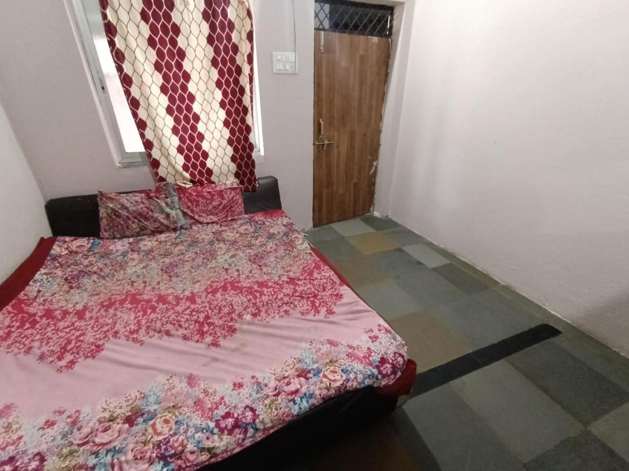 Sharma Homestay Harkiyakhal view 4
