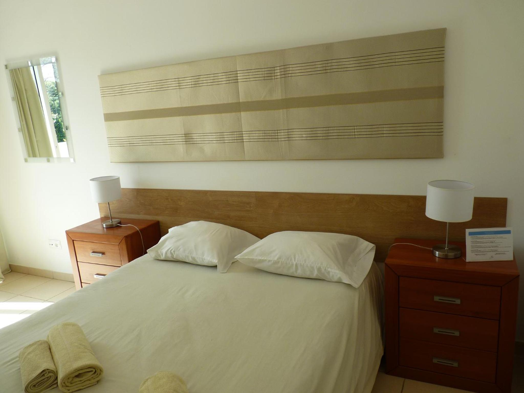 AZORES GARDEN HOUSE - Private Suites & Apartments - Automatic Self Check-in photo 38 of 78