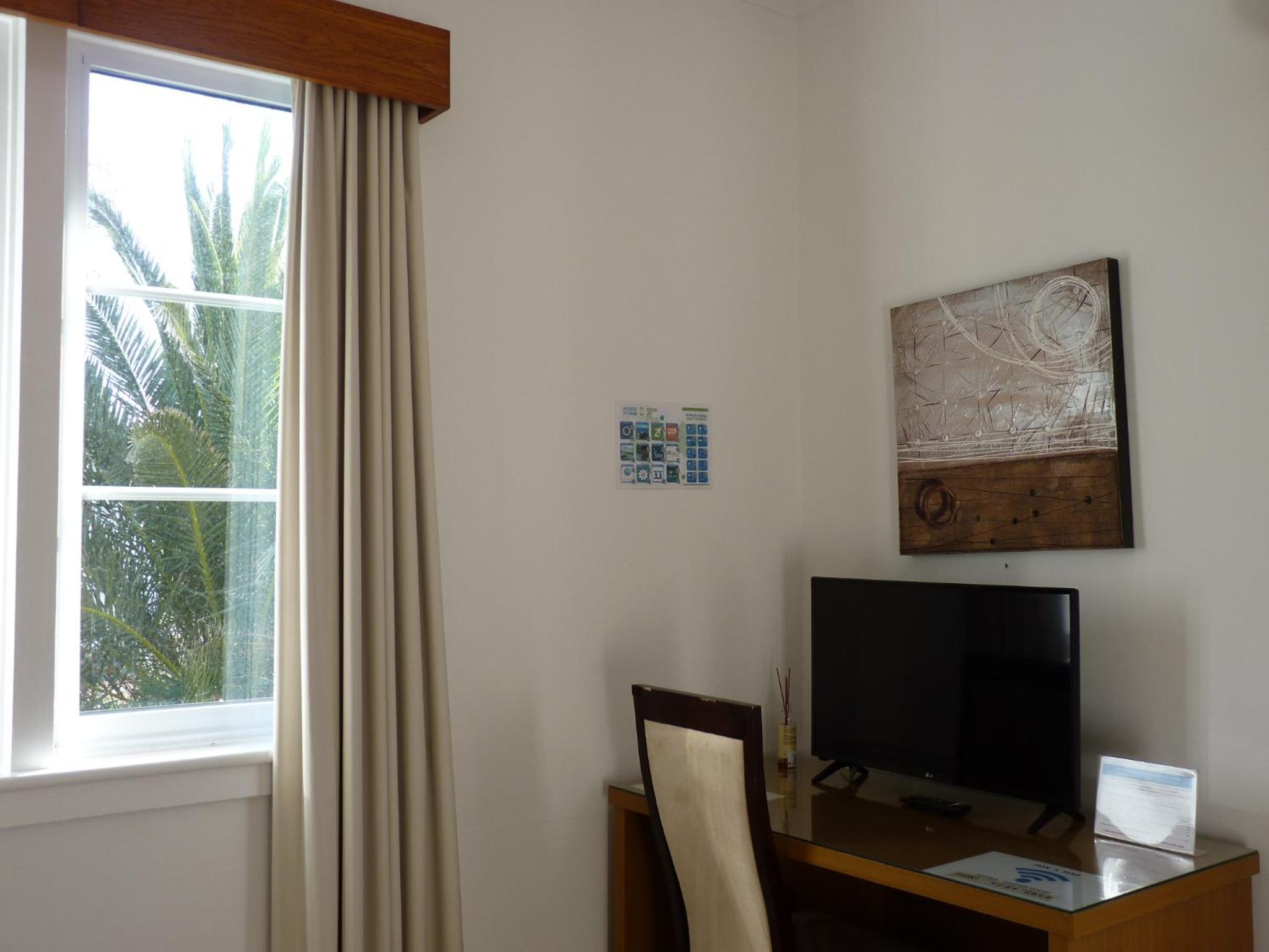 AZORES GARDEN HOUSE - Private Suites & Apartments - Automatic Self Check-in photo 42 of 78