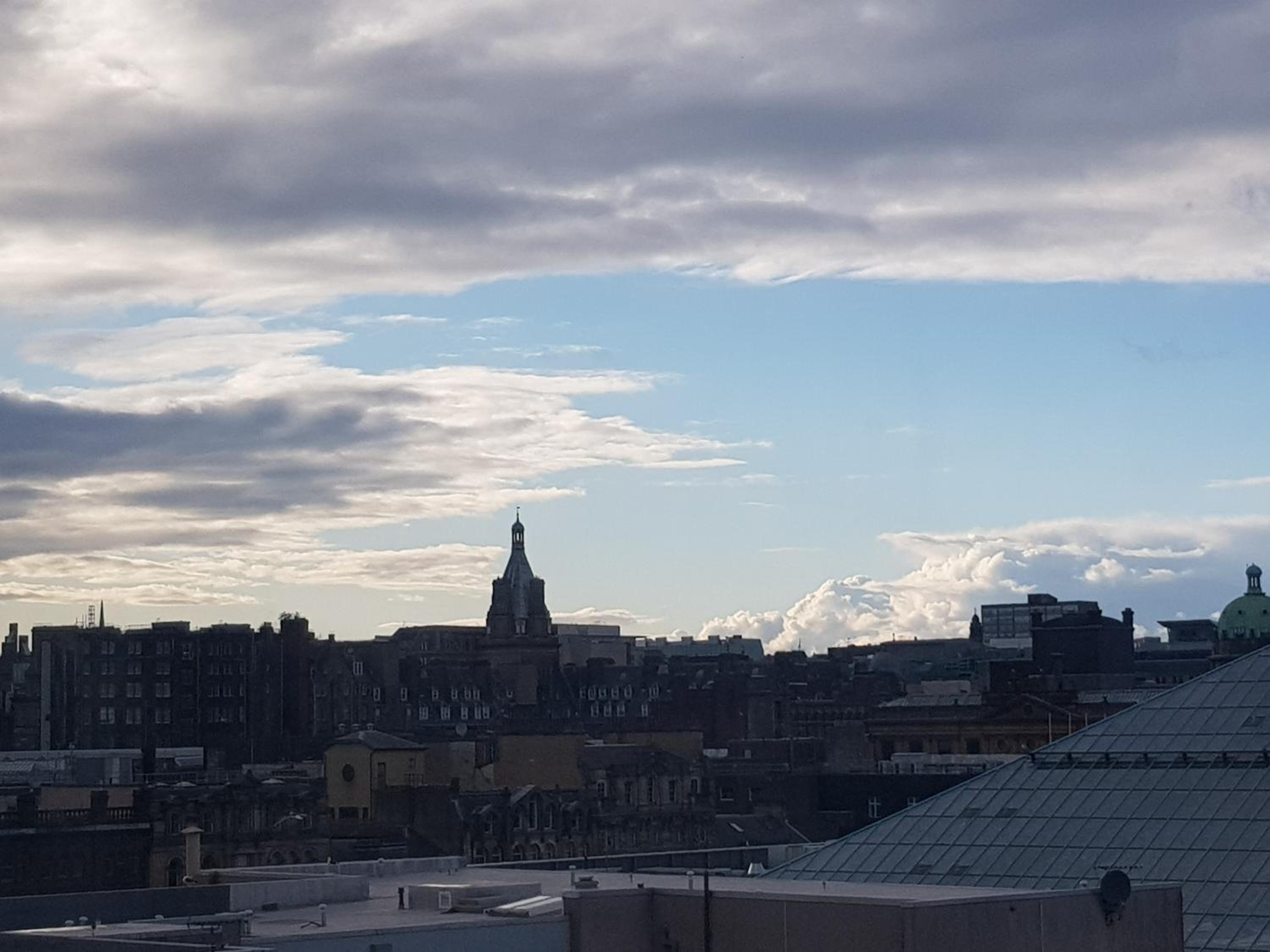 Glasgow City Centre Waterfront Apartment view 5
