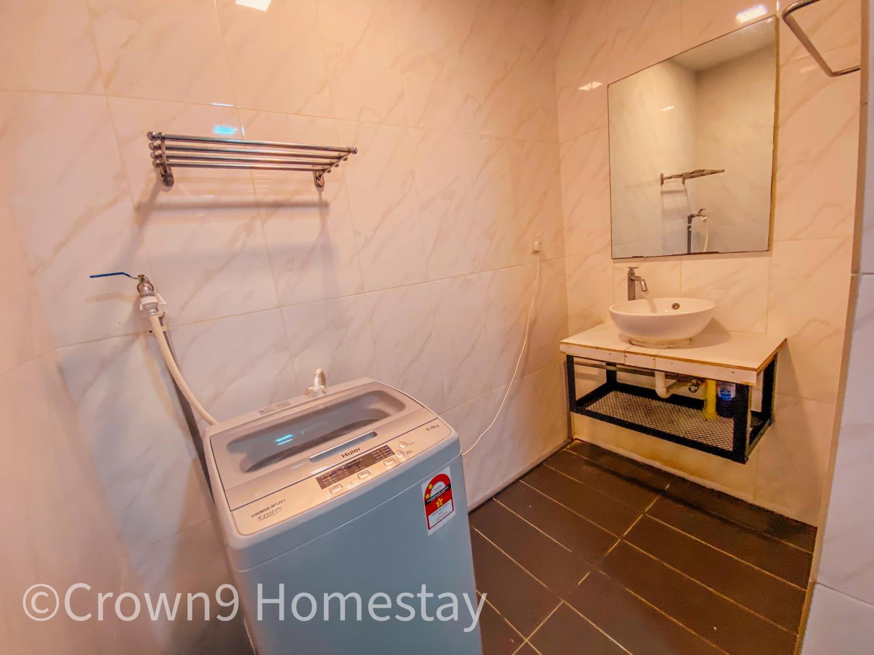 Crown8 Suite (Sunrise & City View)@Empire City photo 5
