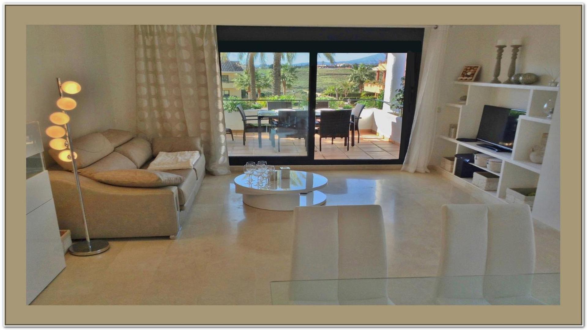 LUXUS APARTMENT am Meer view 5