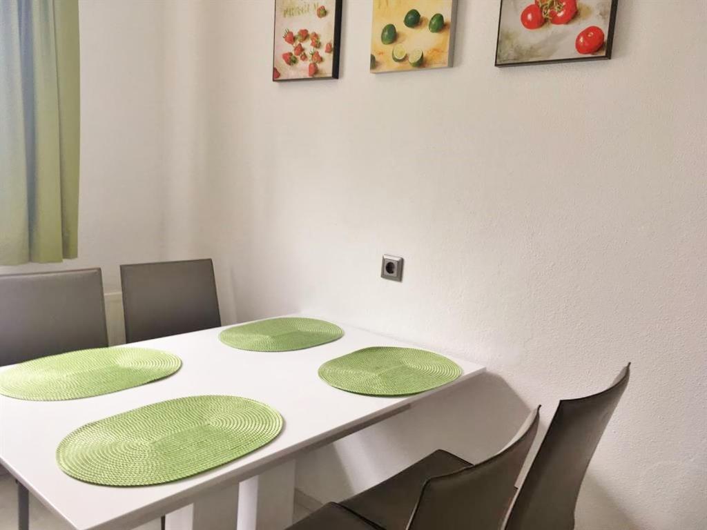 Photo 51
