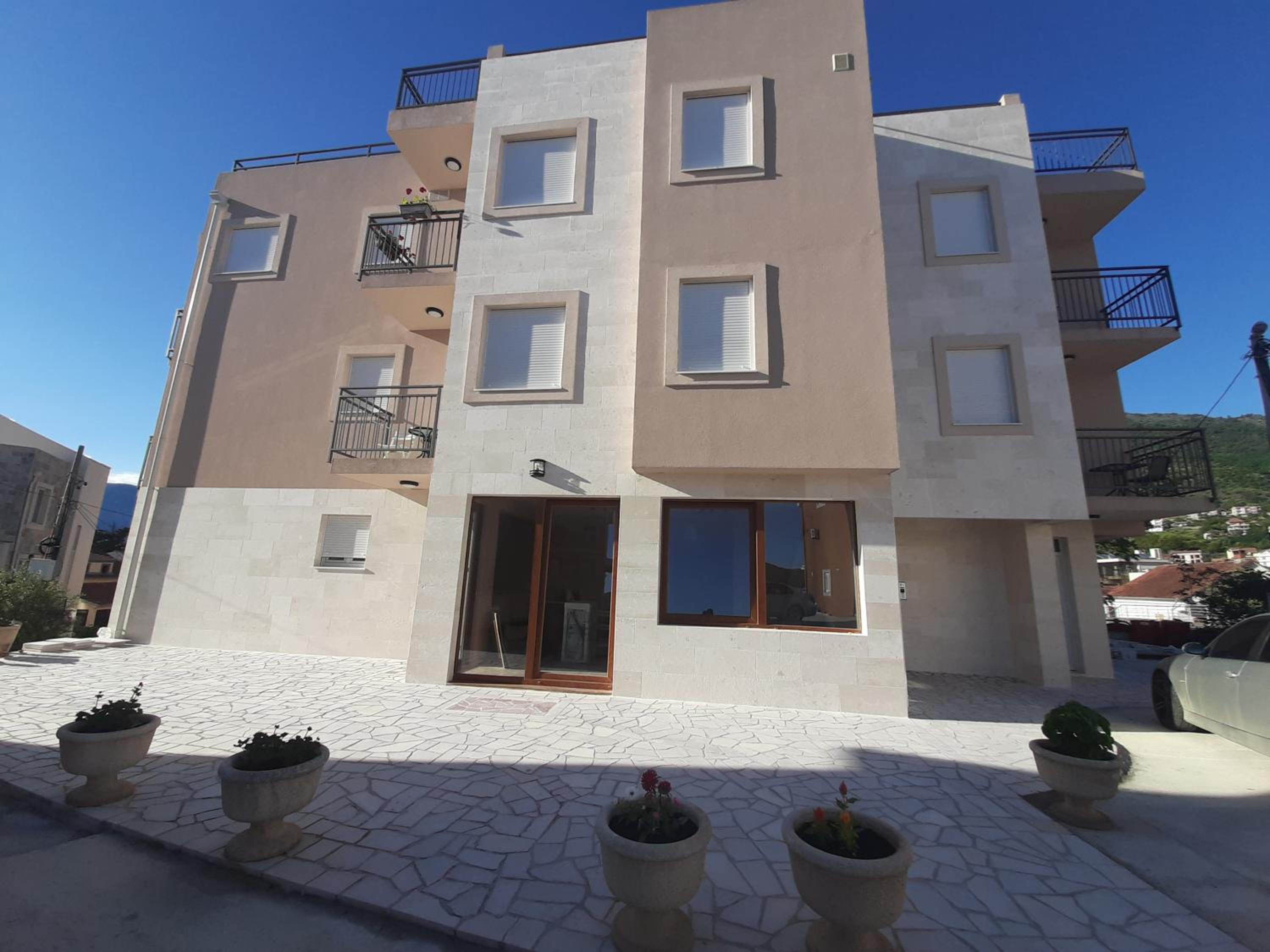 Hotel Sunset - Image 1