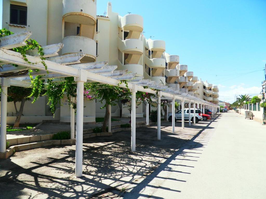 Apartamento Violeta Residencial La Felicidad by costablancarent