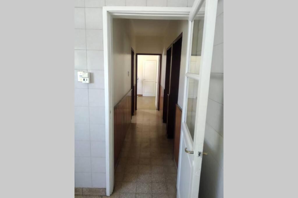 Casa amplia y céntrica para 2-6 personas. Cochera.