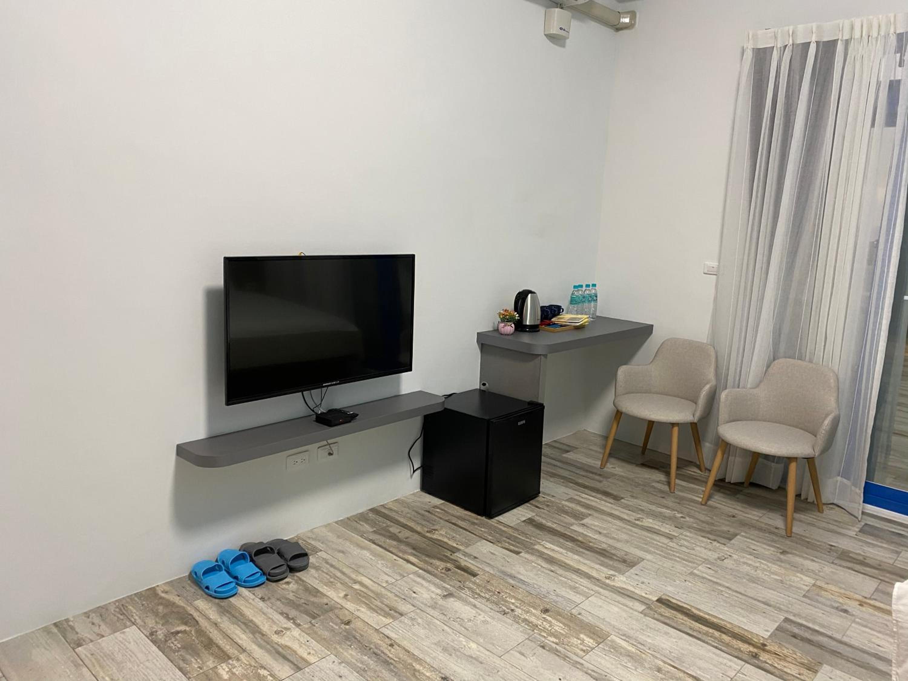 Photo 18