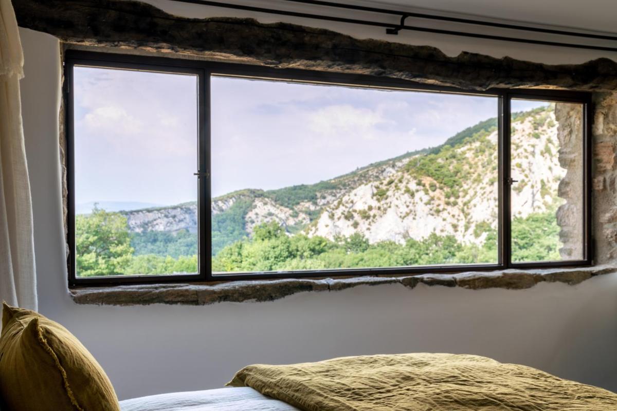 Le Domaine du Castellas view 5