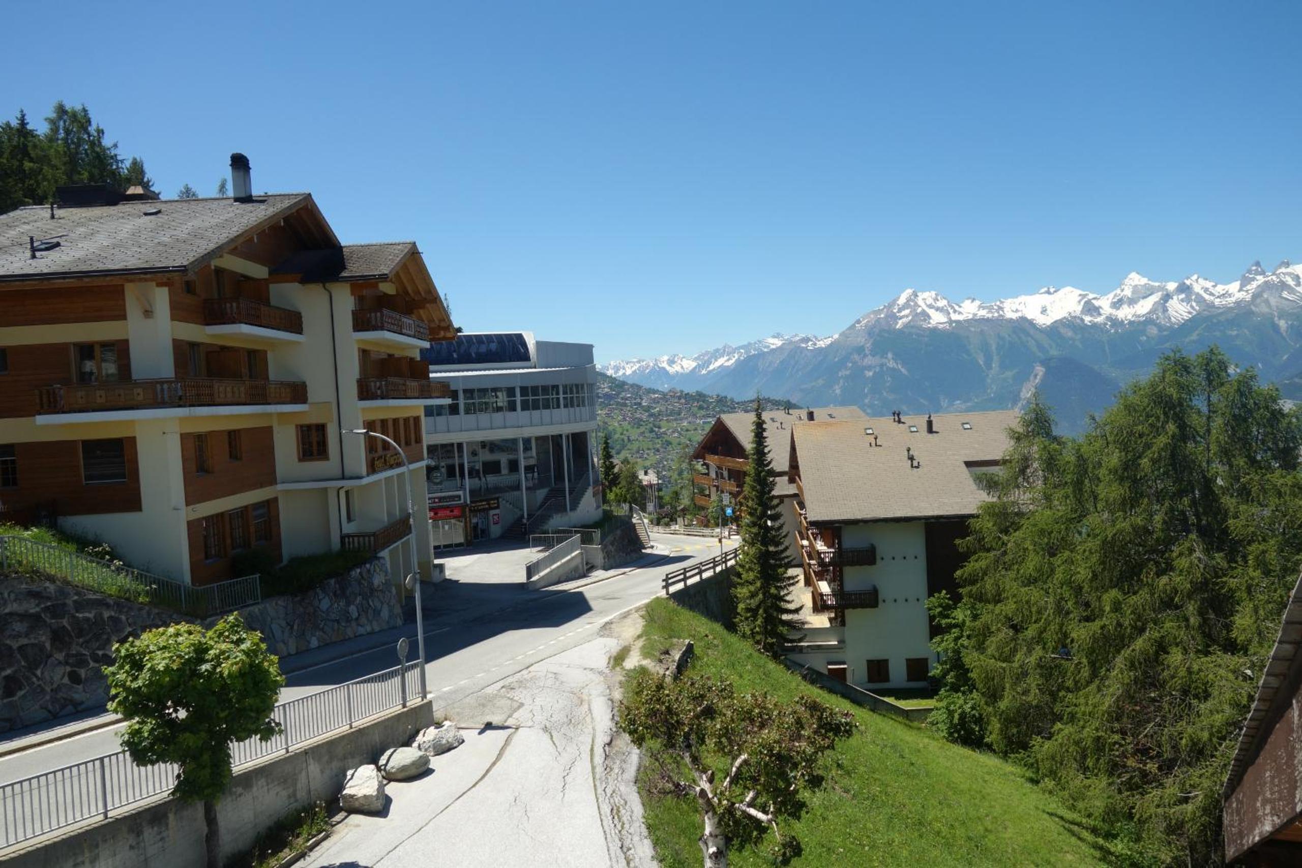 Melezes K SKI LIFT & NATURE apartments by Alpvision Résidences