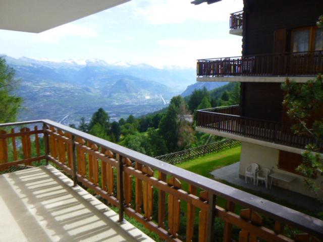 Melezes K SKI LIFT & NATURE apartments by Alpvision Résidences