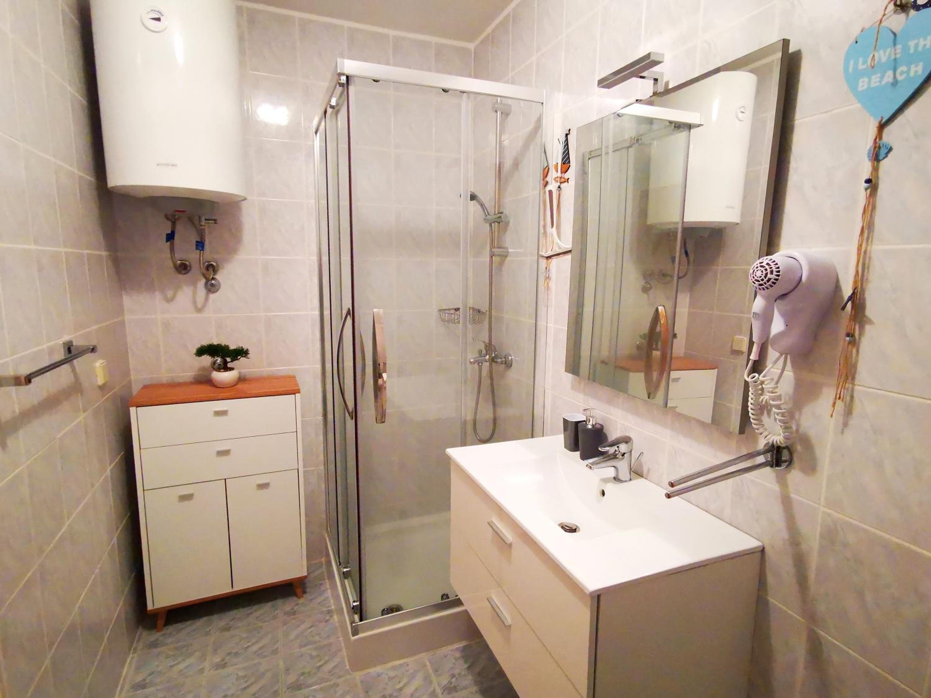 Apartment Mirna