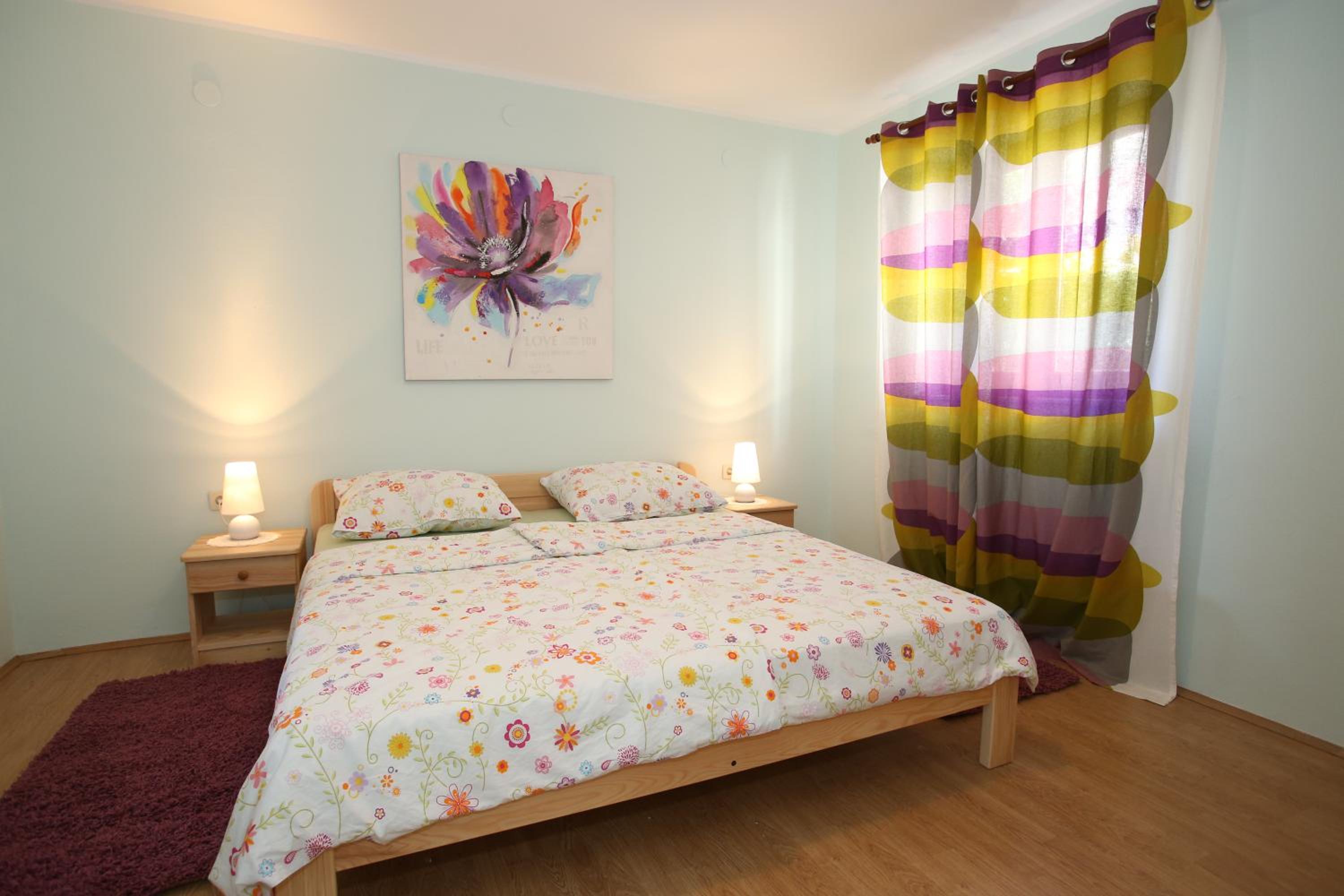 Apartment Mirna