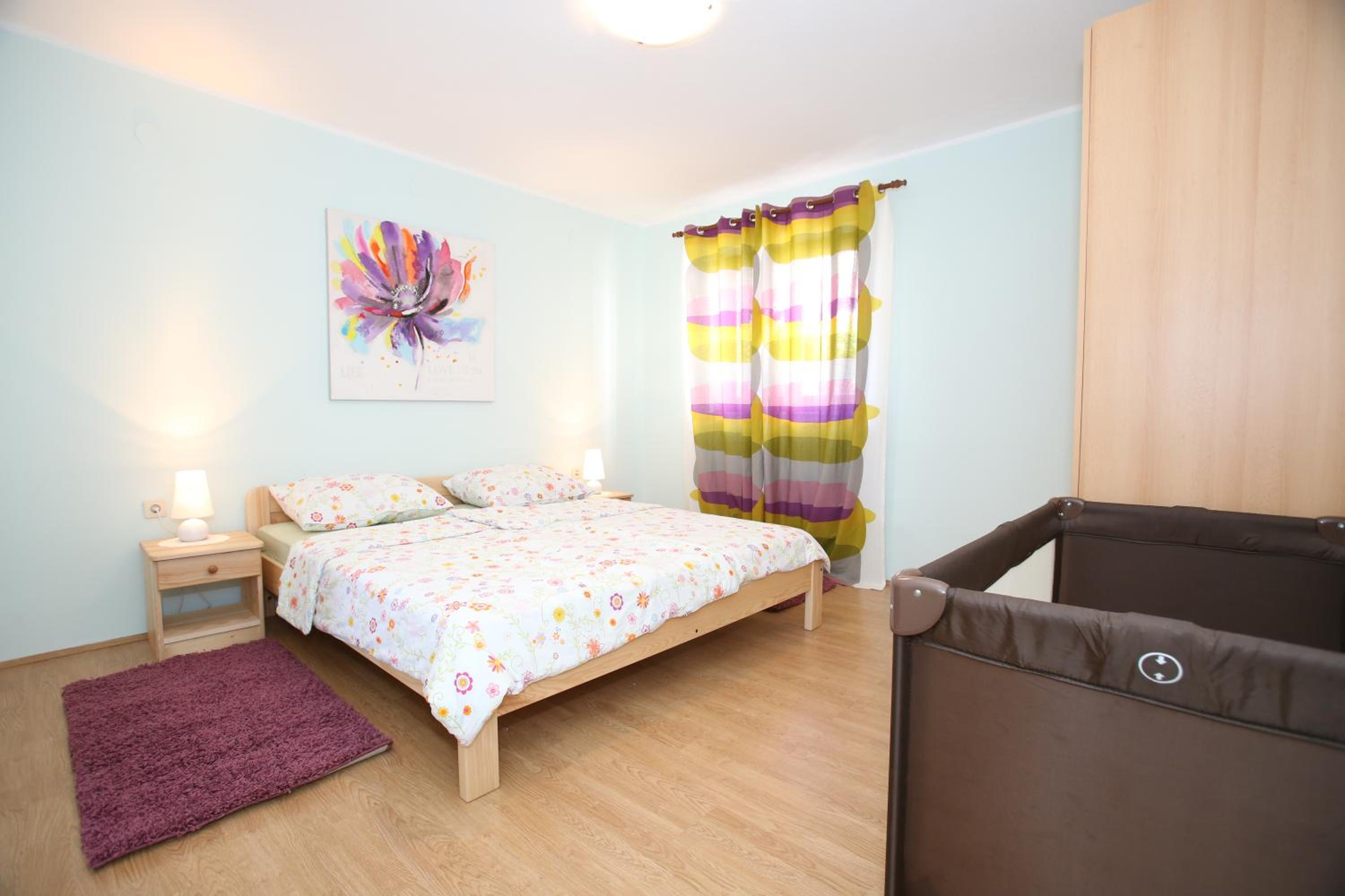 Apartment Mirna