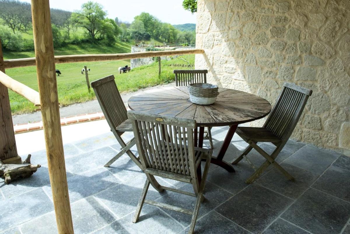Maison d'une chambre avec vue sur le lac piscine partagee et jardin amenage a La Bachellerie view 4